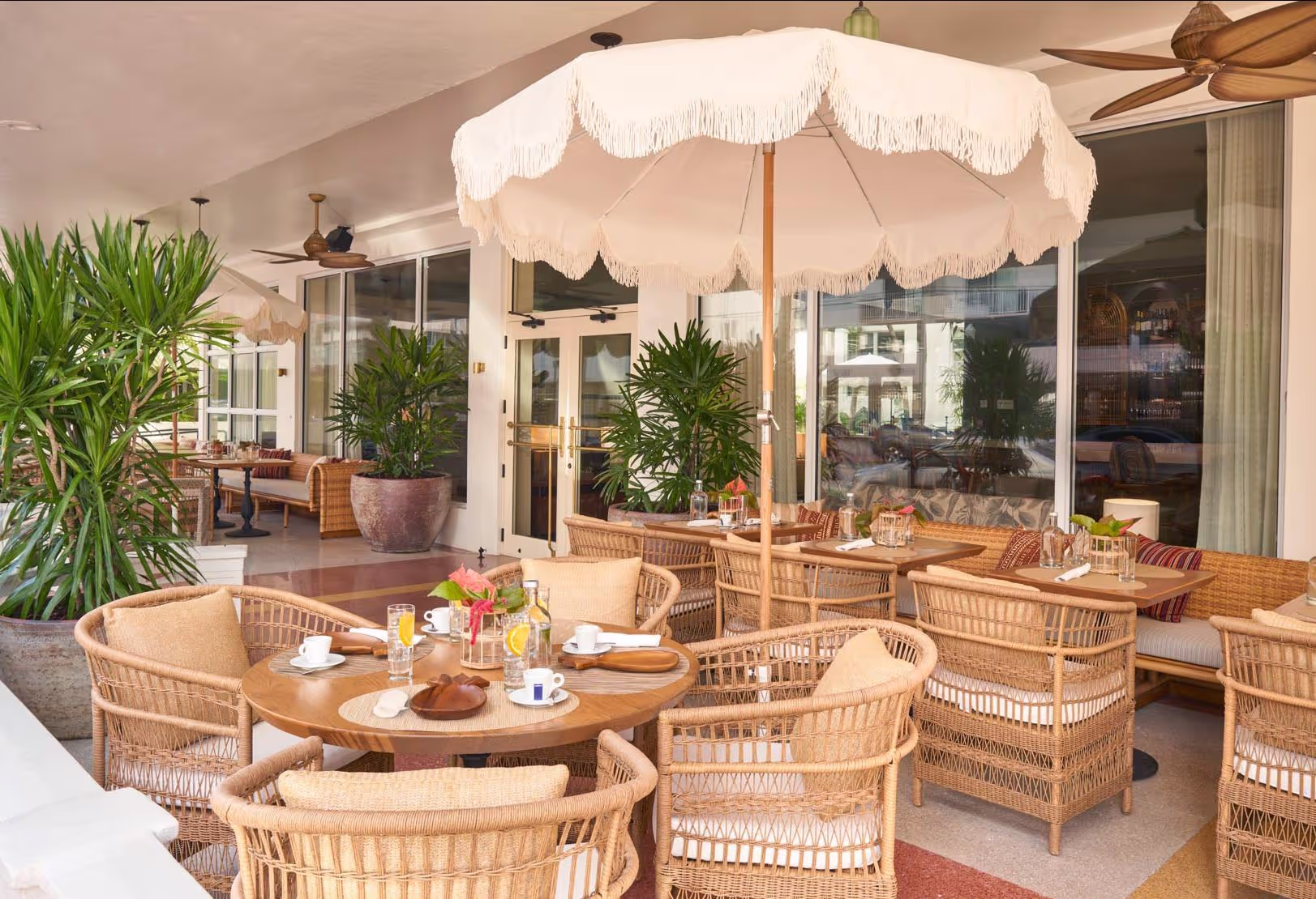 The Balfour Hotel Miami Beach Front Patio