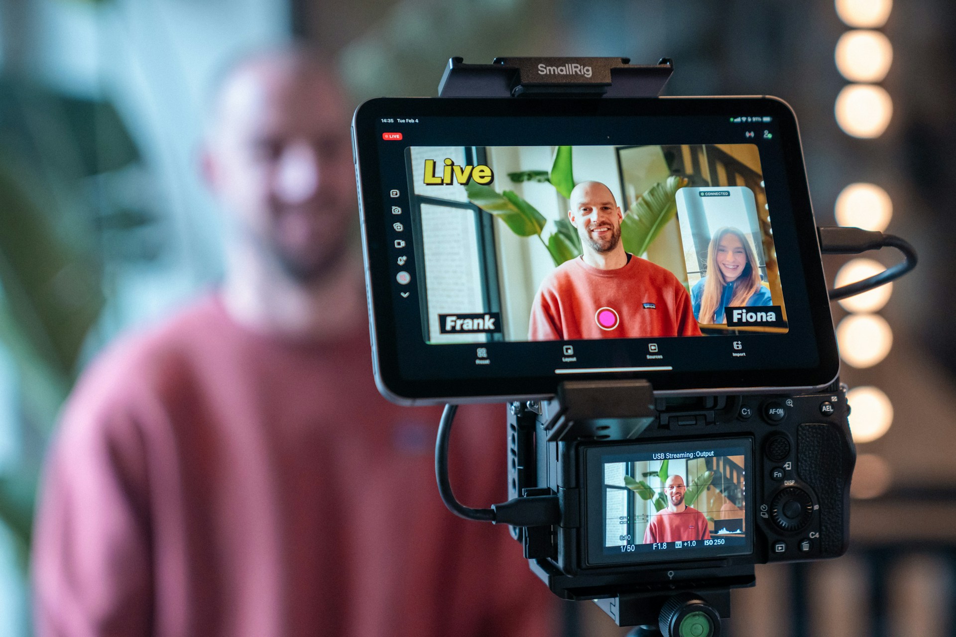 24 Virtual Influencer Earnings Statistics Every Brand Should Know in 2025