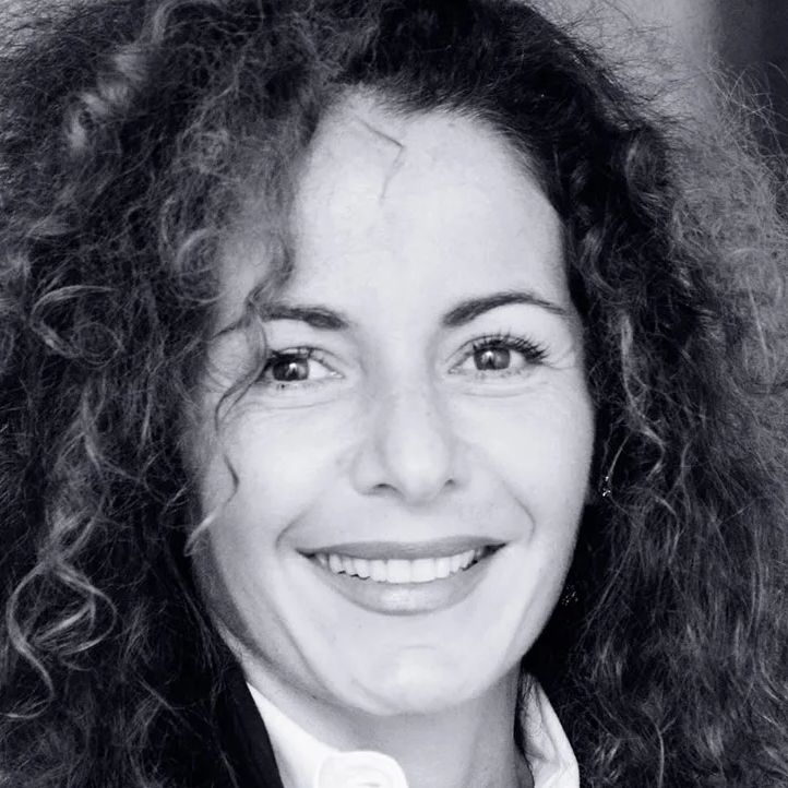 Karine Arama