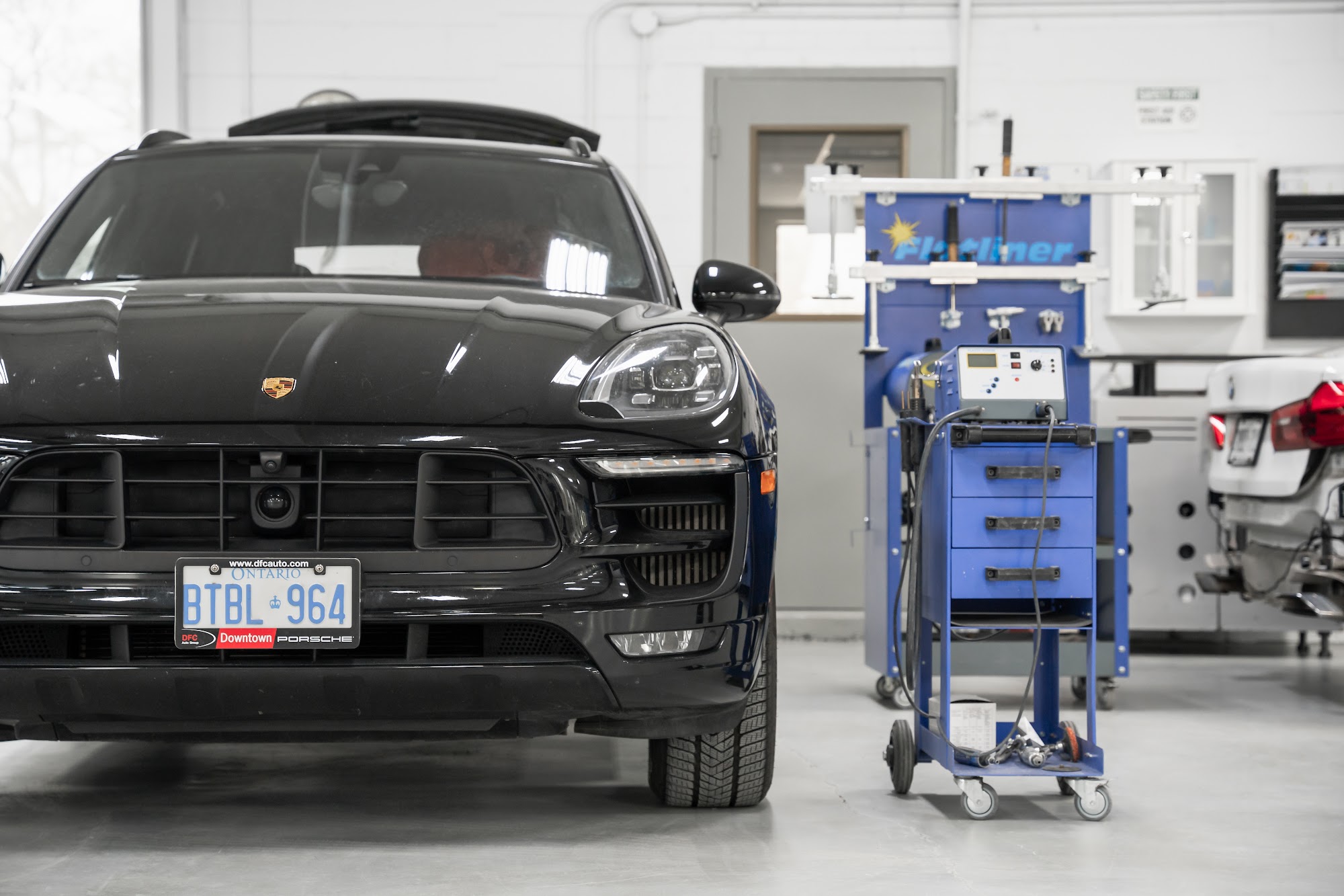 Where Should I Repair My Porsche in Toronto?