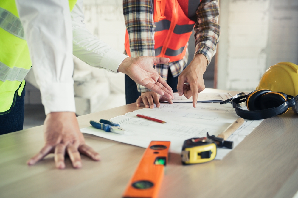 7 Essential Factors to Consider When Hiring a Remodeling Company