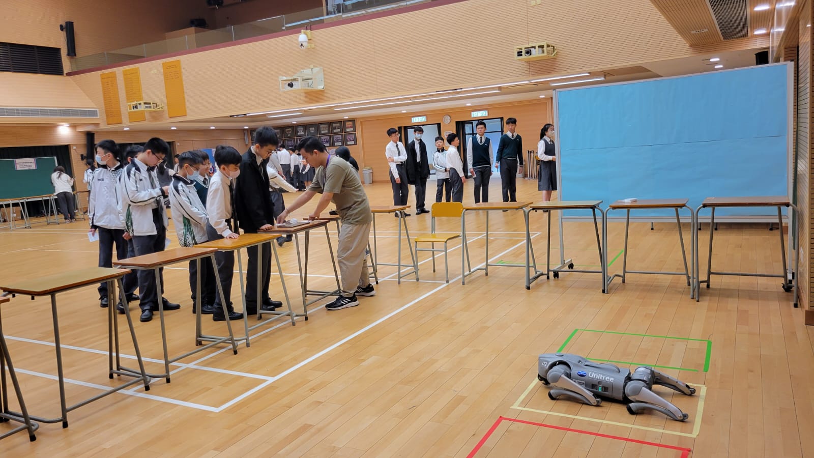 Unitree四足機械人演示巡邏救援功能啟發學生對STEAM教育興趣