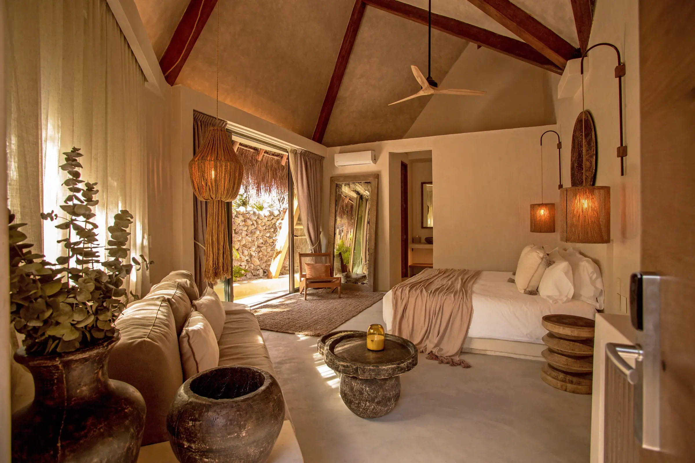 habitacion-cama-sala-lamparas