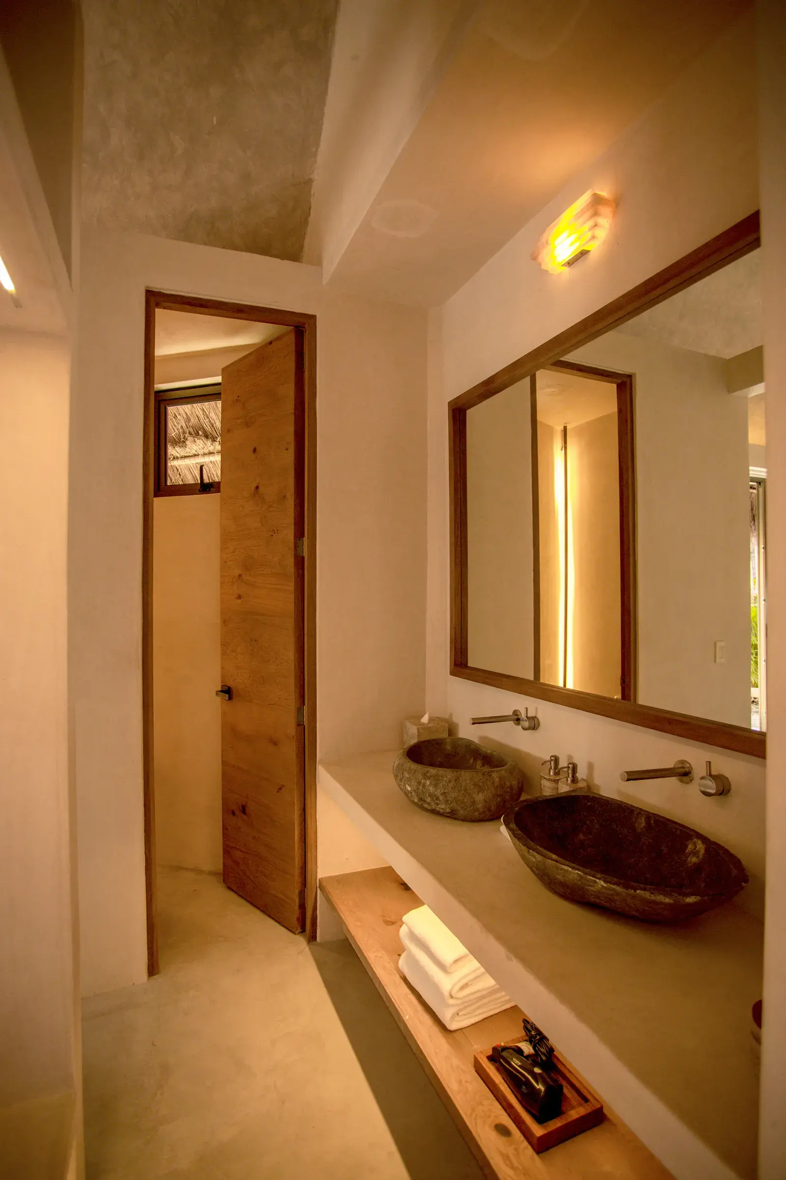 habitacion-cama-sala-lamparas