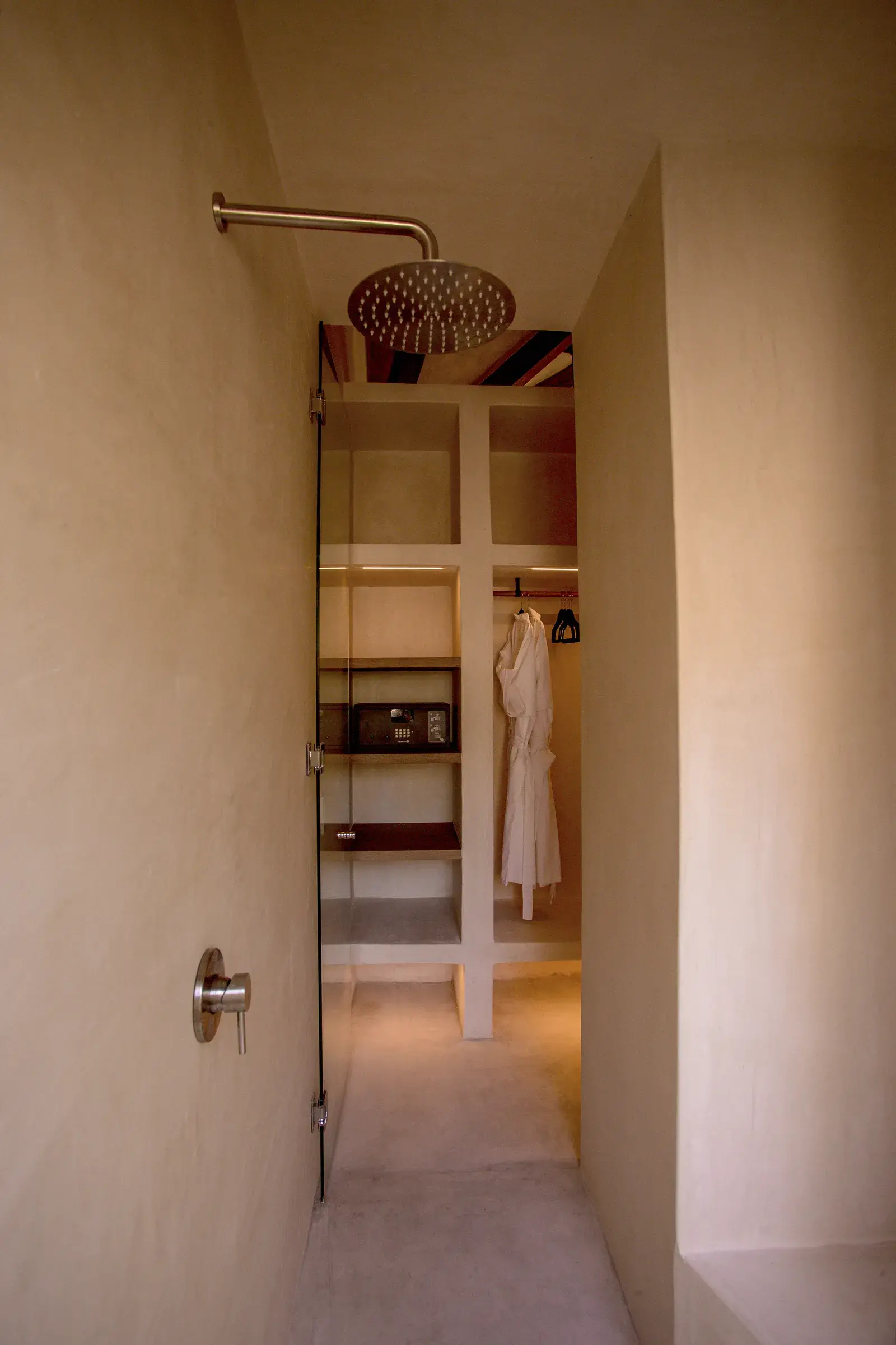 habitacion-cama-sala-lamparas