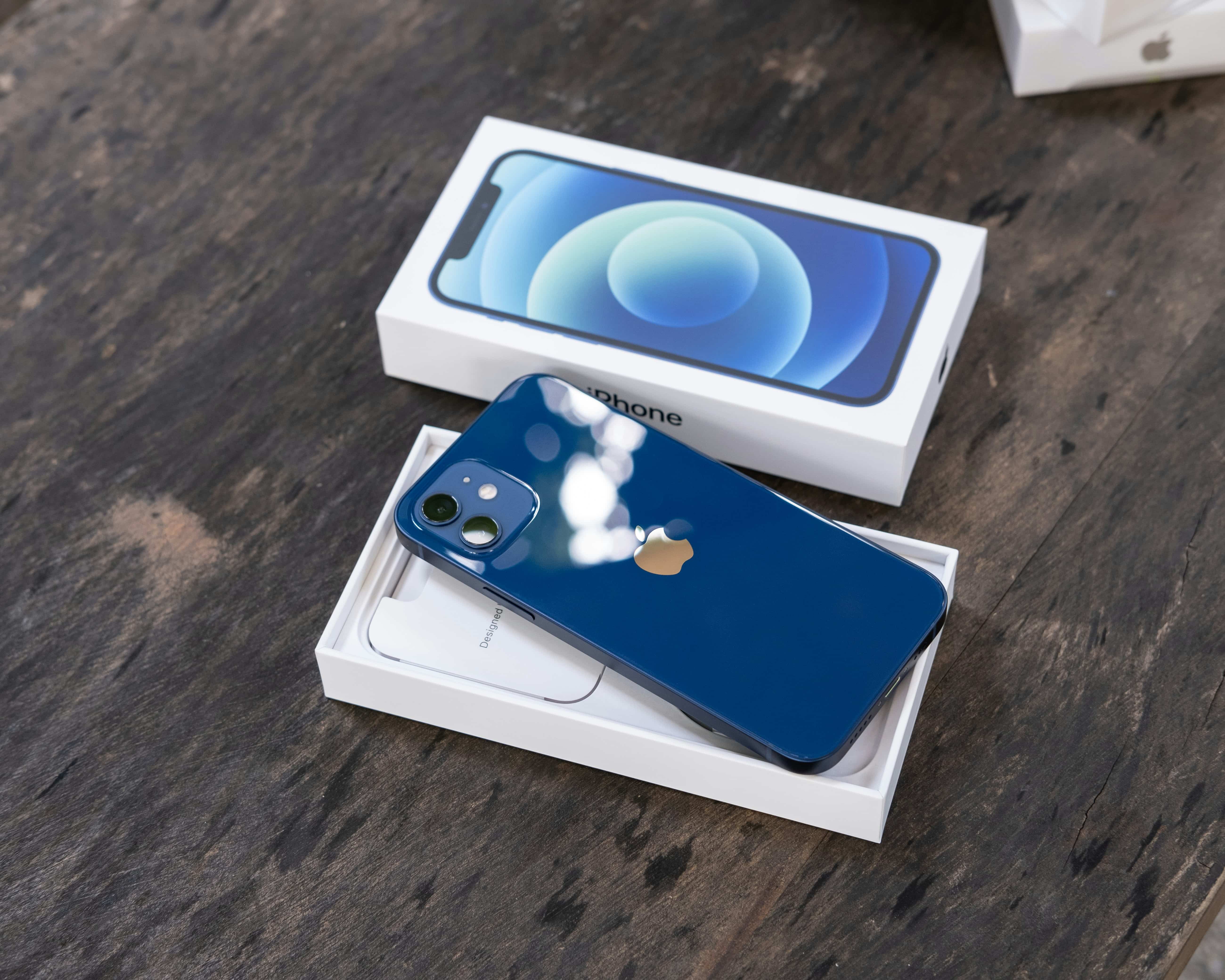 iPhone 12