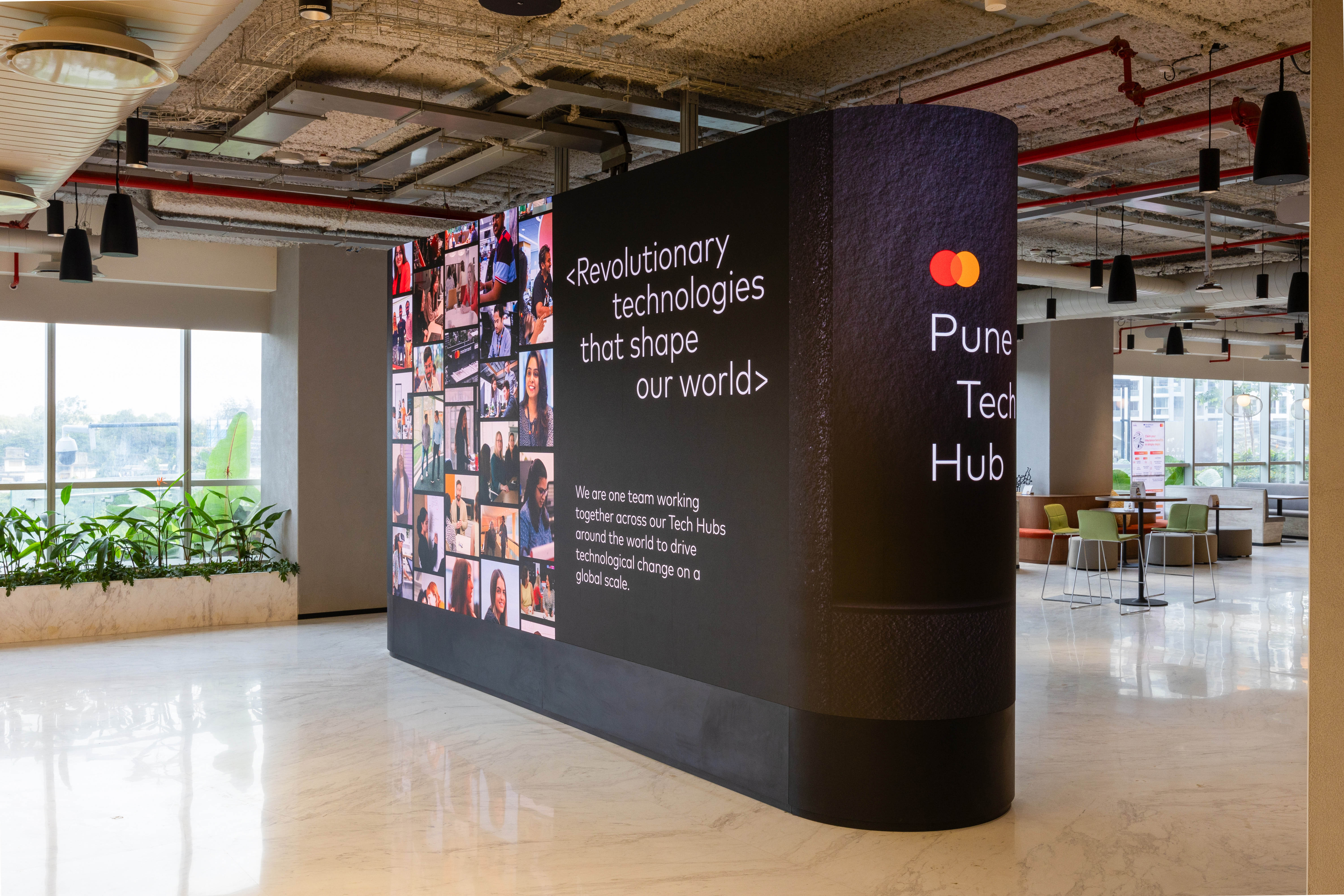 Digital Signage for a Global Fintech