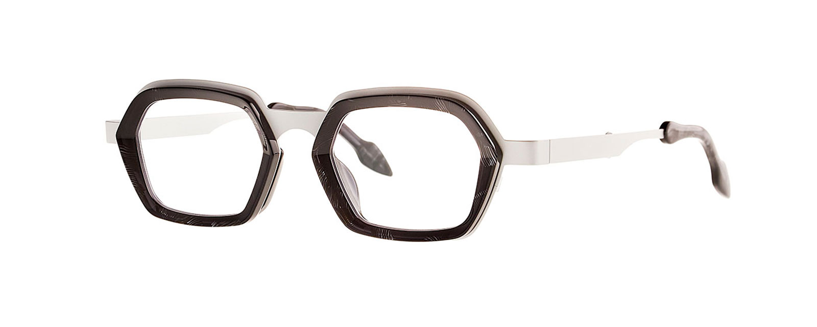 SKY 011 TACK ROOM WHITE + ASTRAHKAN