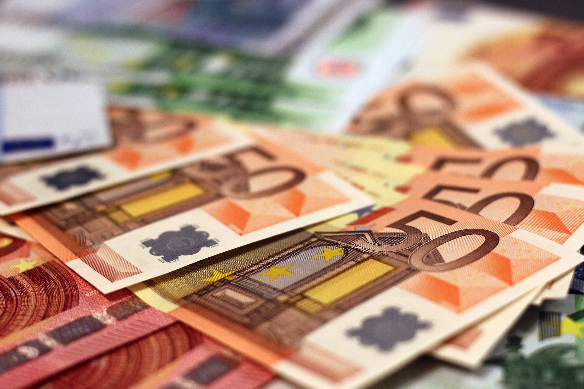 How to invest money in Brazil safely