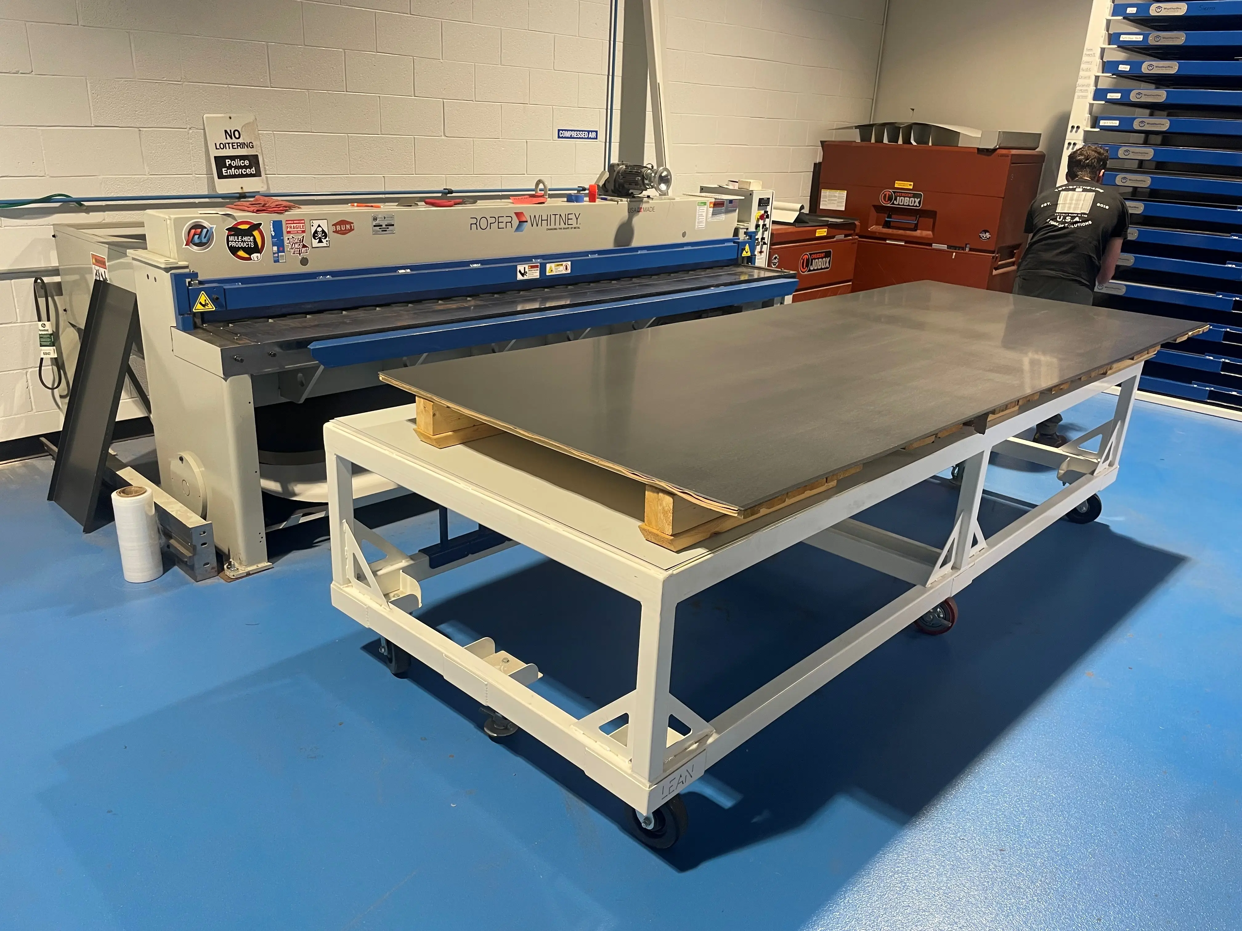 pivot-cart-for-sheet-metal-tranport