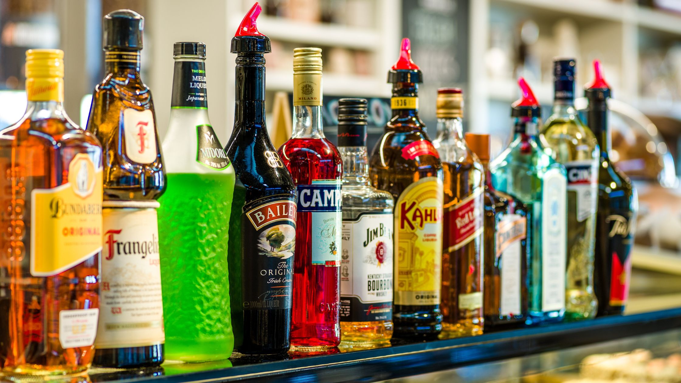 Taverns and Liquor Licenses in Commercial Real Estate: A Complete Guide to Liquor Licensing and More