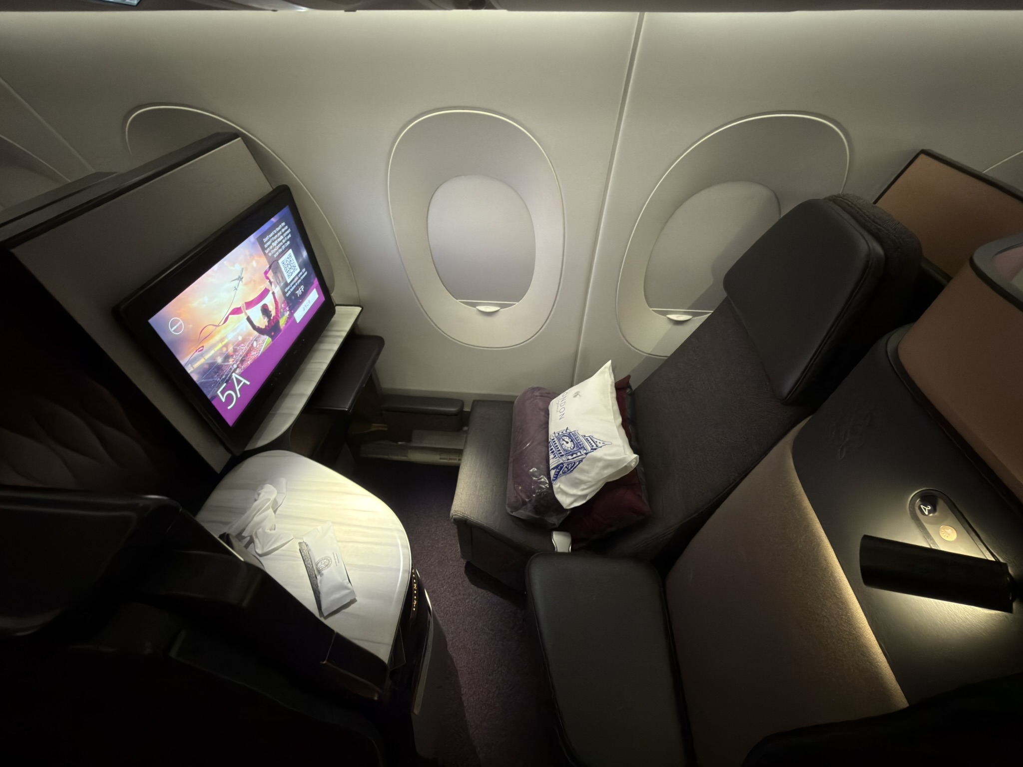 Q-Suite Review on the A350-900