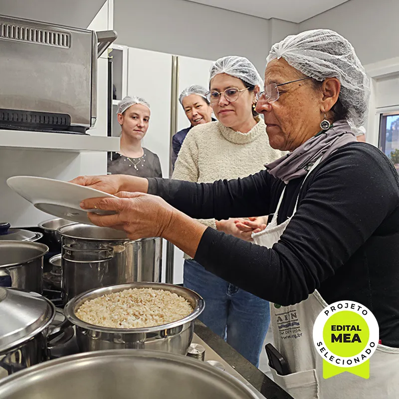 COZINHA EXPERIMENTAL MEA Oficina Culinária: Preparação de vísceras/miúdos de animais e acompanhamentos, com Francesca Werner Ferreira