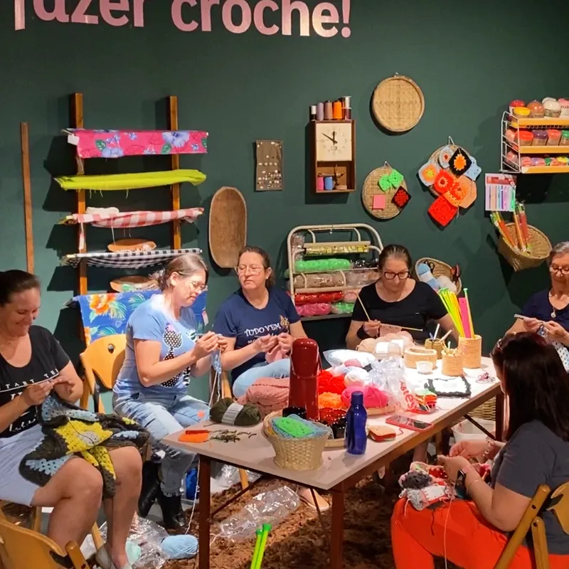 AMIGAS DO MEA Quarta do Crochê: encontro de artesãs voluntárias
