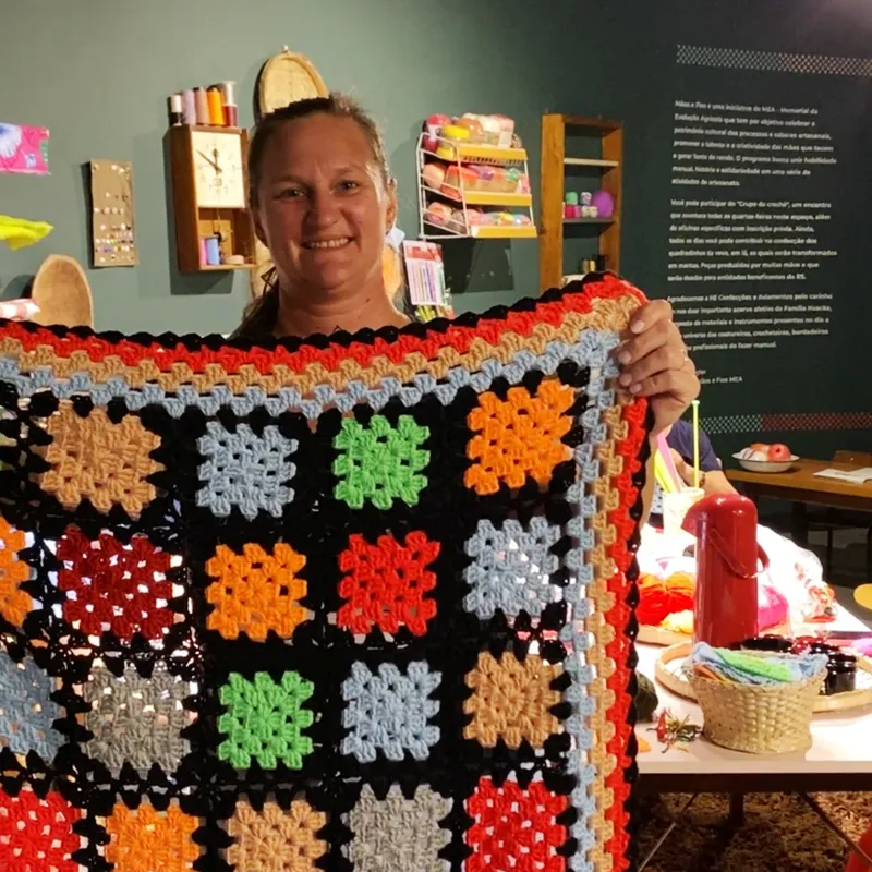 AMIGAS DO MEA Quarta do Crochê: encontro de artesãs voluntárias