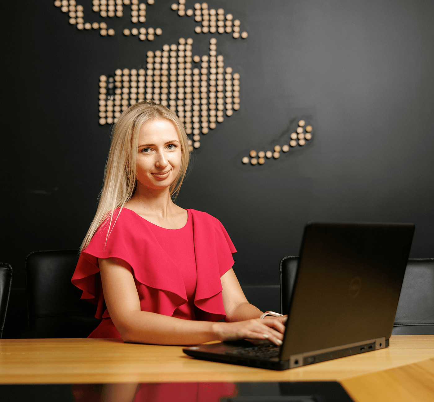 An image of a business woman working for Pharmbills