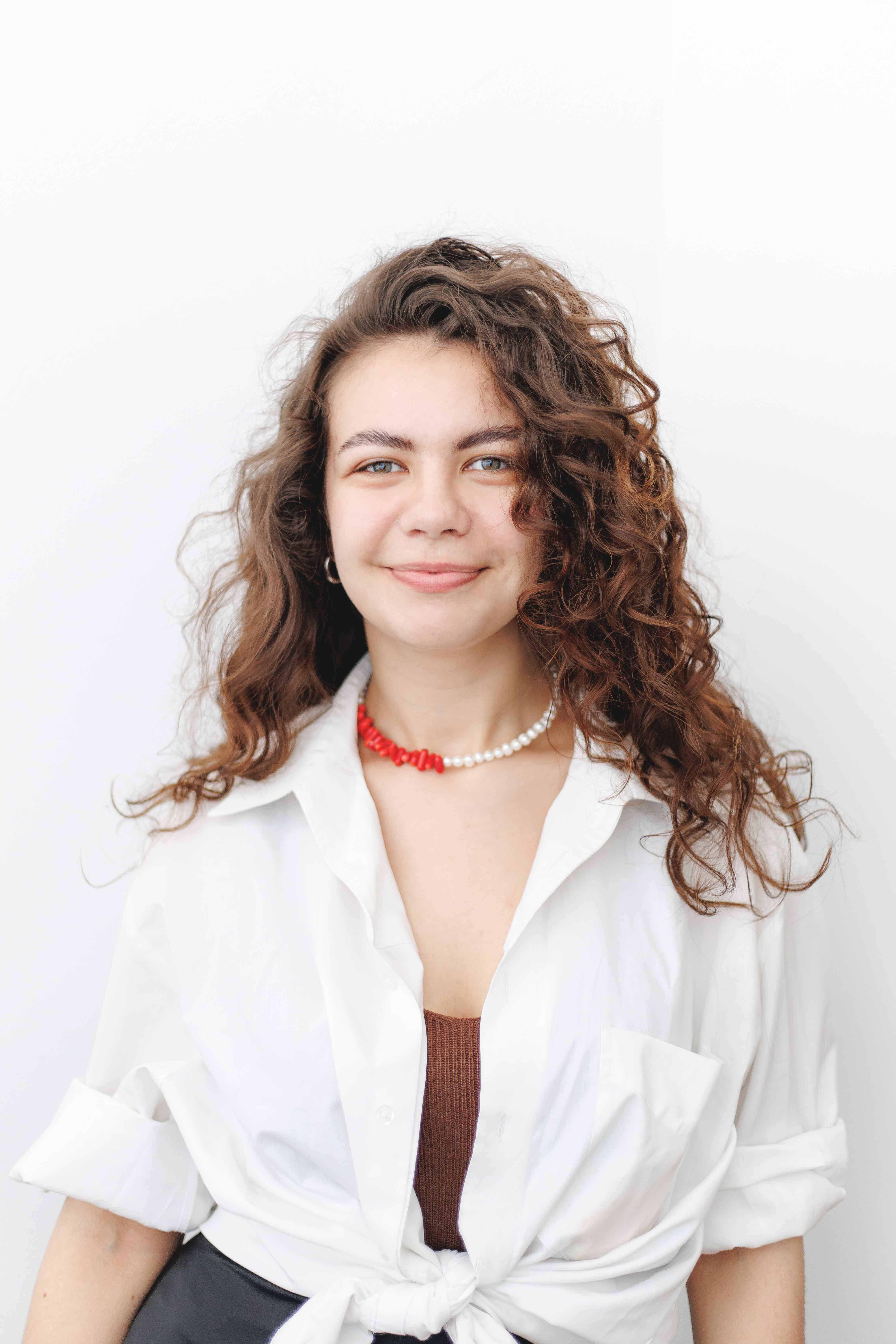 An image of a business woman working for Pharmbills