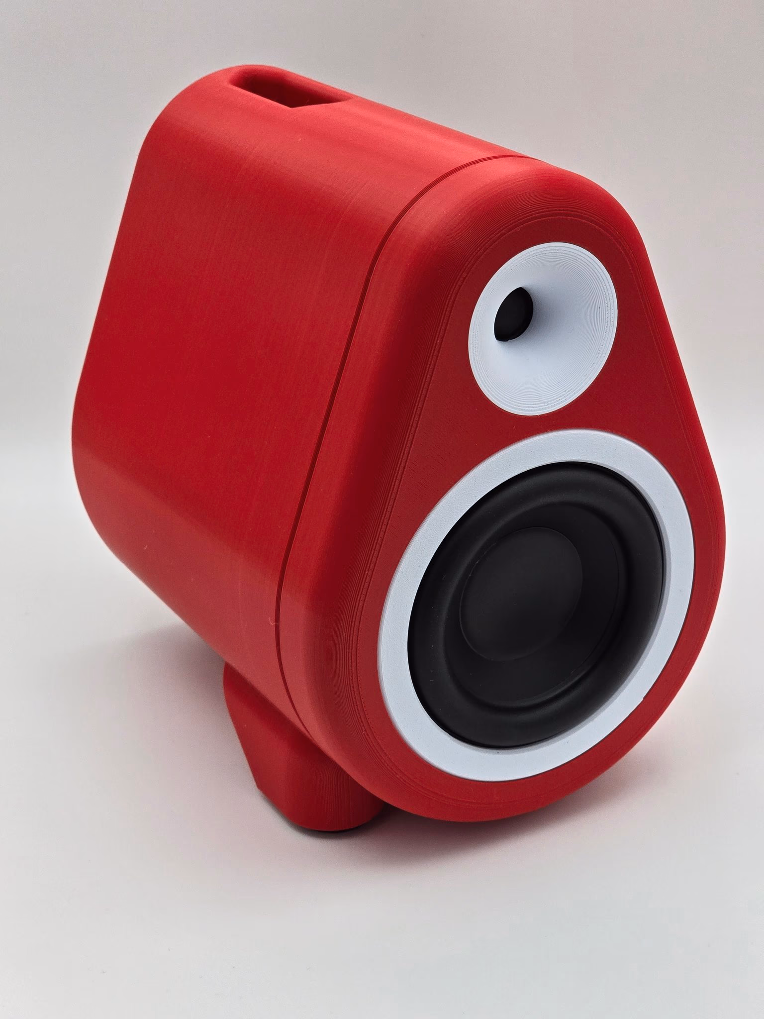Side of FDM4 Loudspeaker in Polymaker Wine Red and White