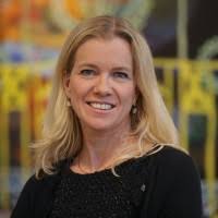 Small head show of Miranda