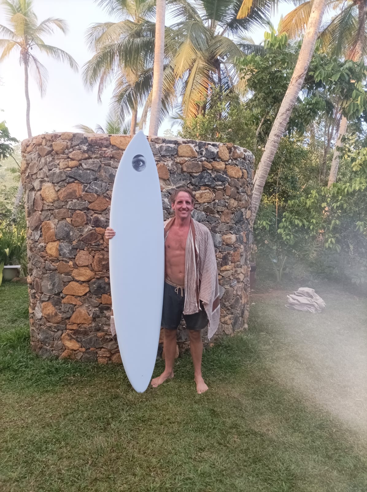 Made in sri lanka surfboard tropical delivery picture