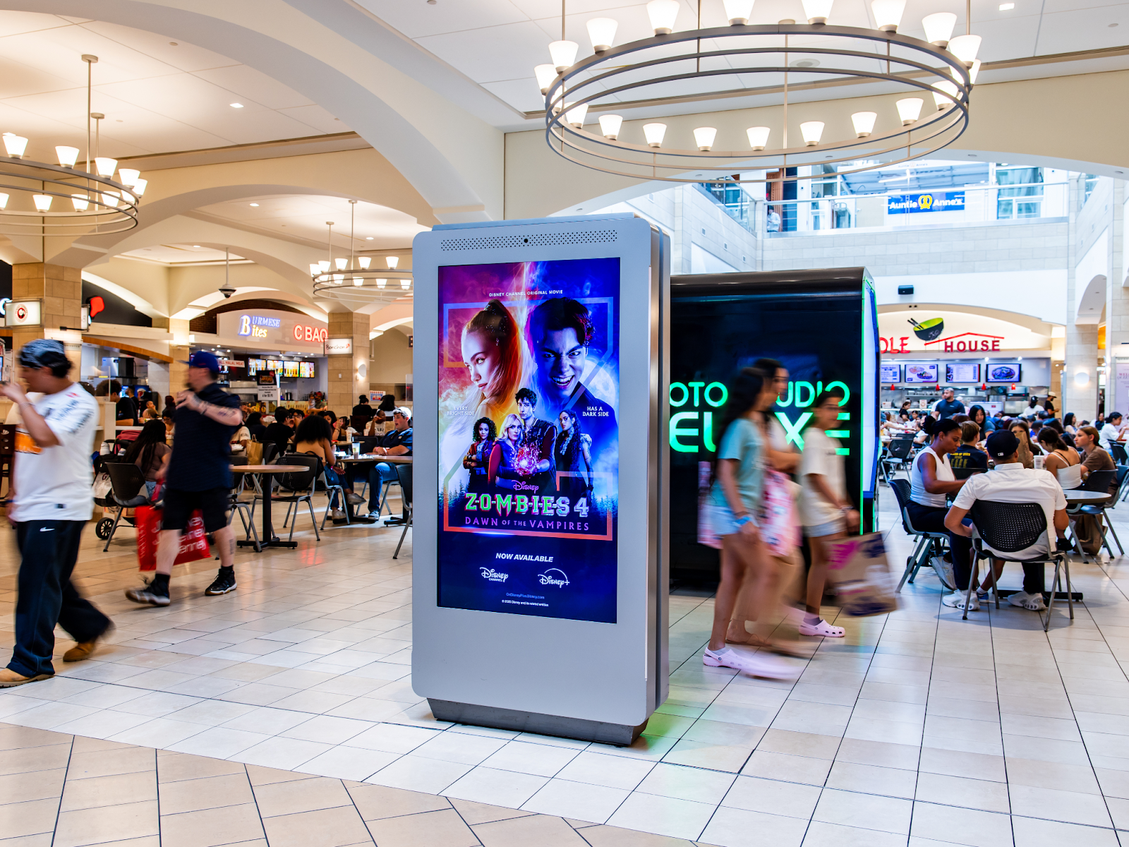 macerich dooh network