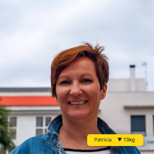 Vrouw die deelneemt aan een medisch gewichtsverliesprogramma