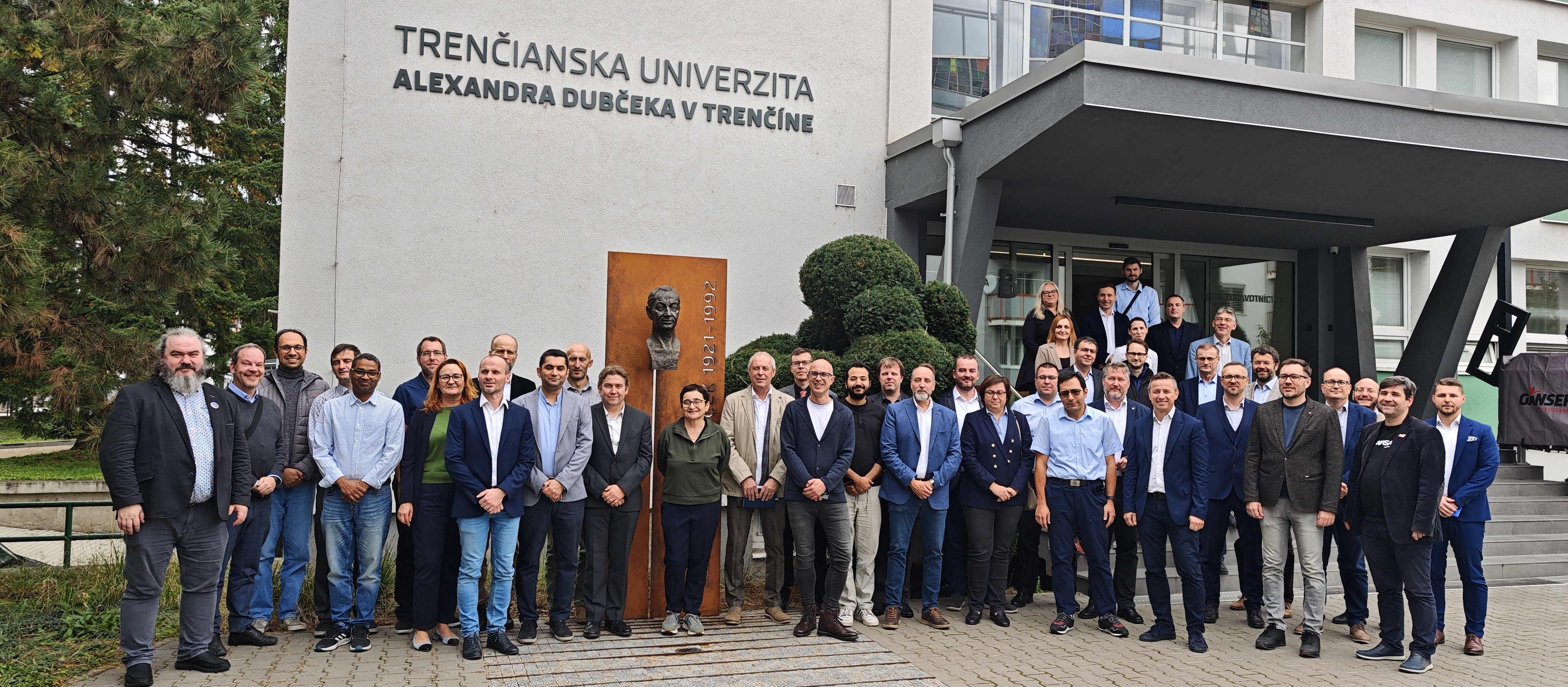 GlaCerHub Slovak Melting Days 2025 Fostered Collaboration and Innovation in Trenčín