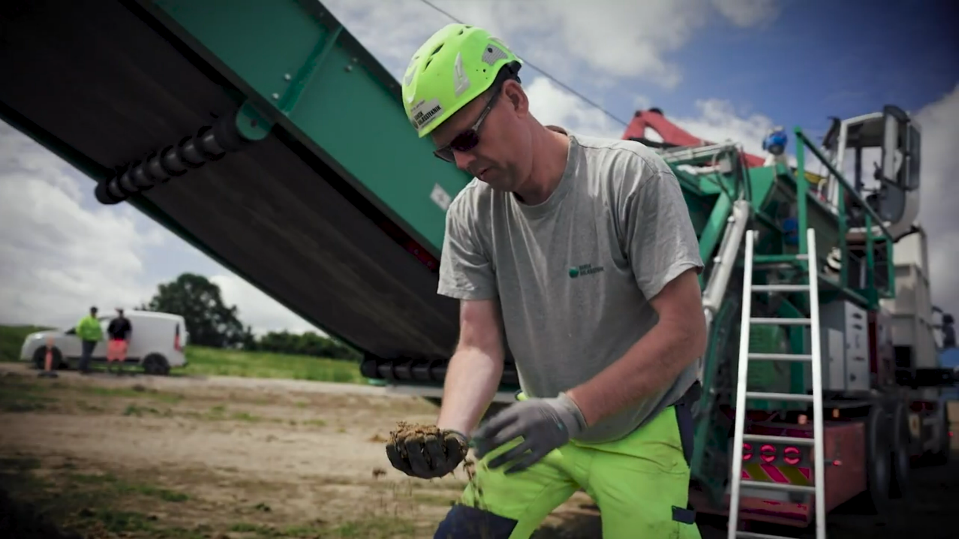 Video: Drop plastik i jorden