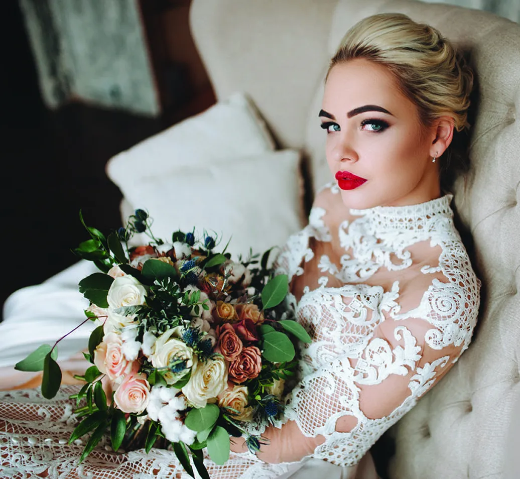 Bride holding bouquet