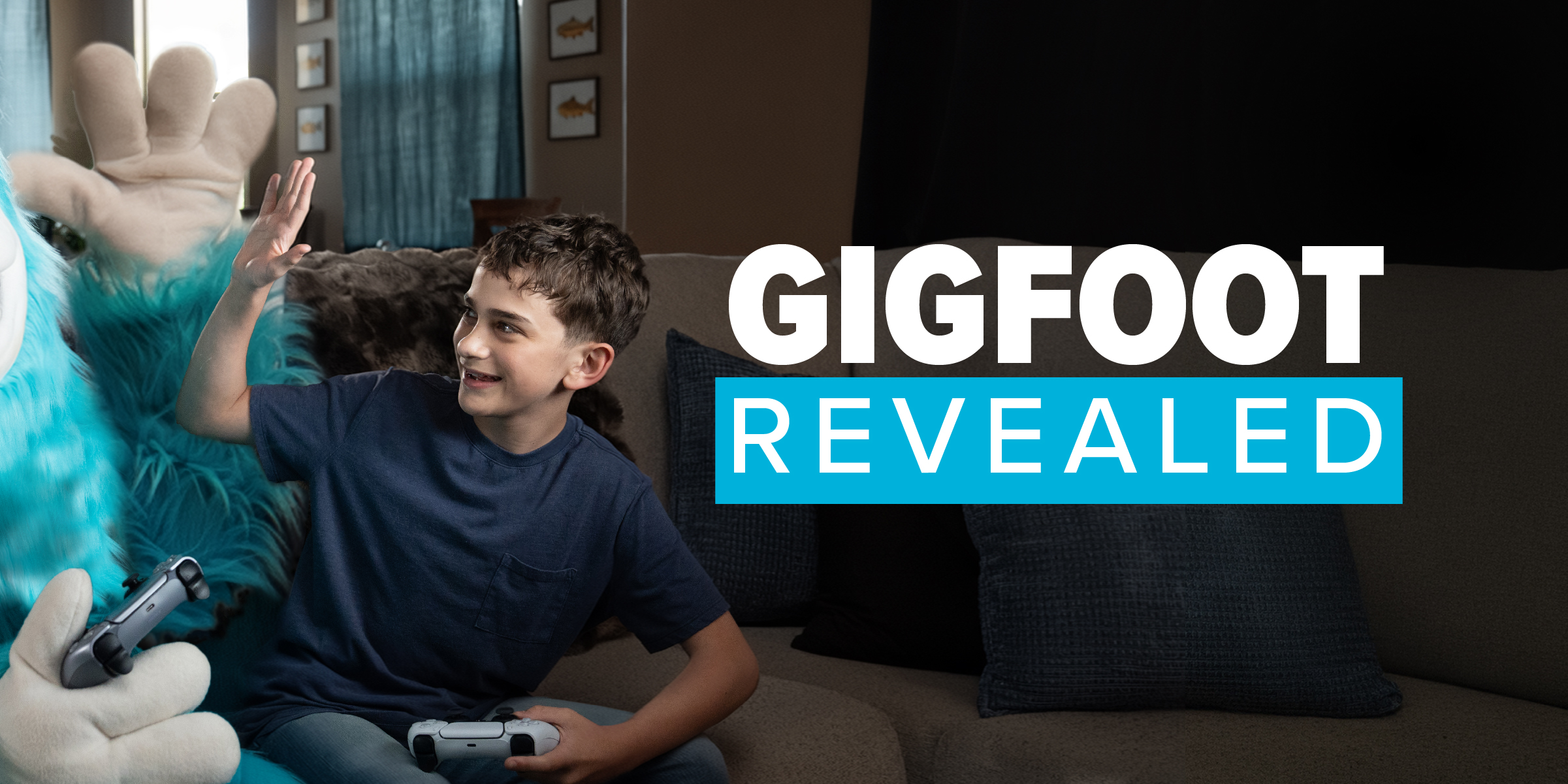 Picture of a kid high-fiving Gigfoot