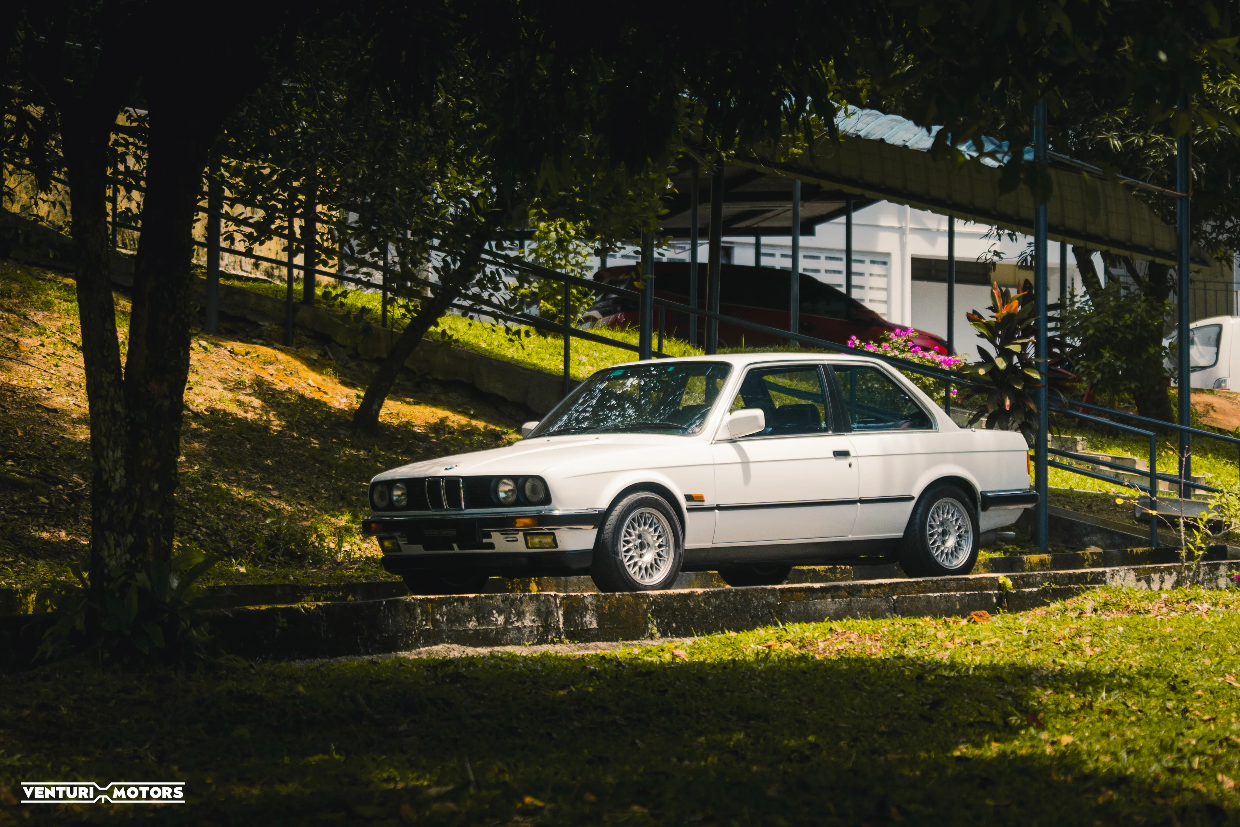 1984 BMW E30 323i