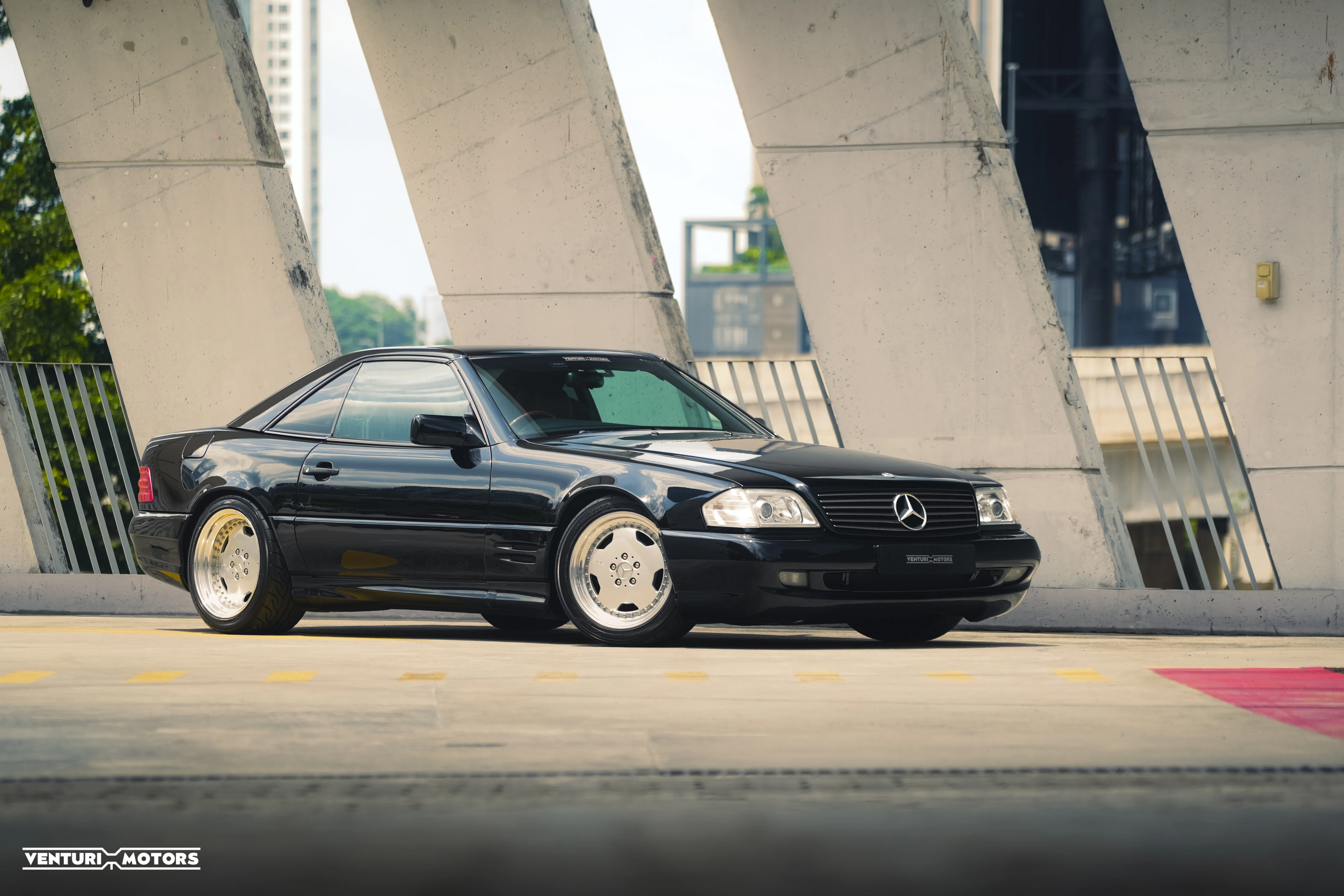 1996 Mercedes-Benz R129 320SL