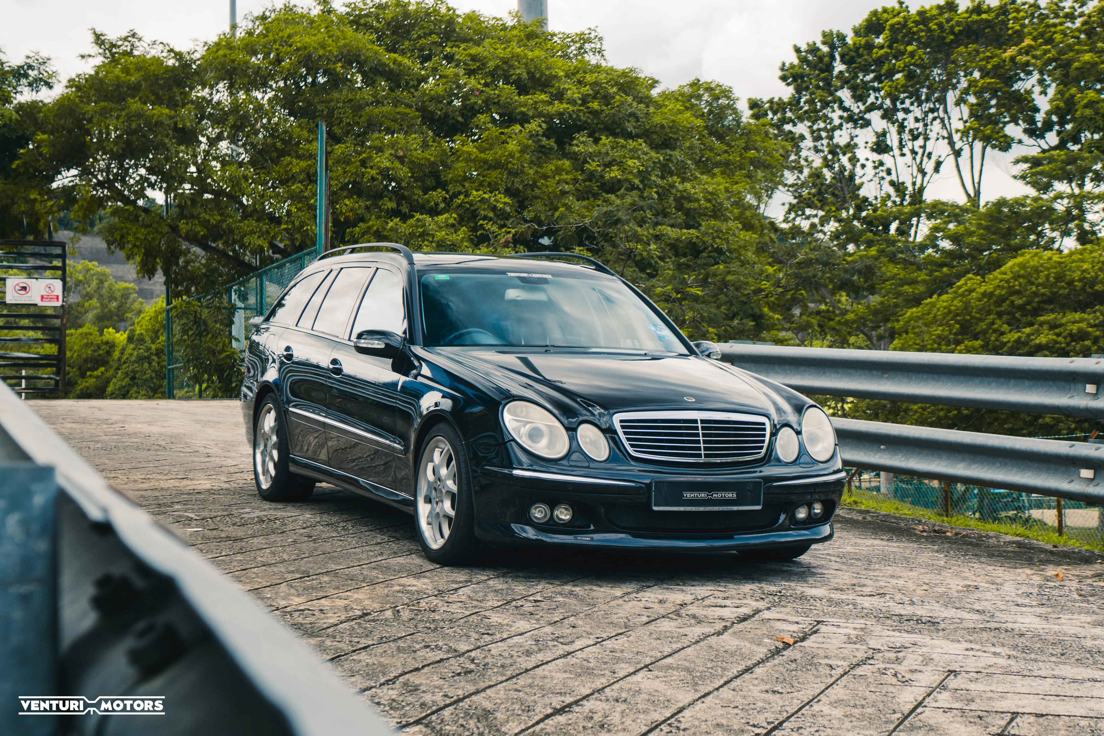 2004 Mercedes-Benz S211 E270 CDI Brabus D4 Wagon