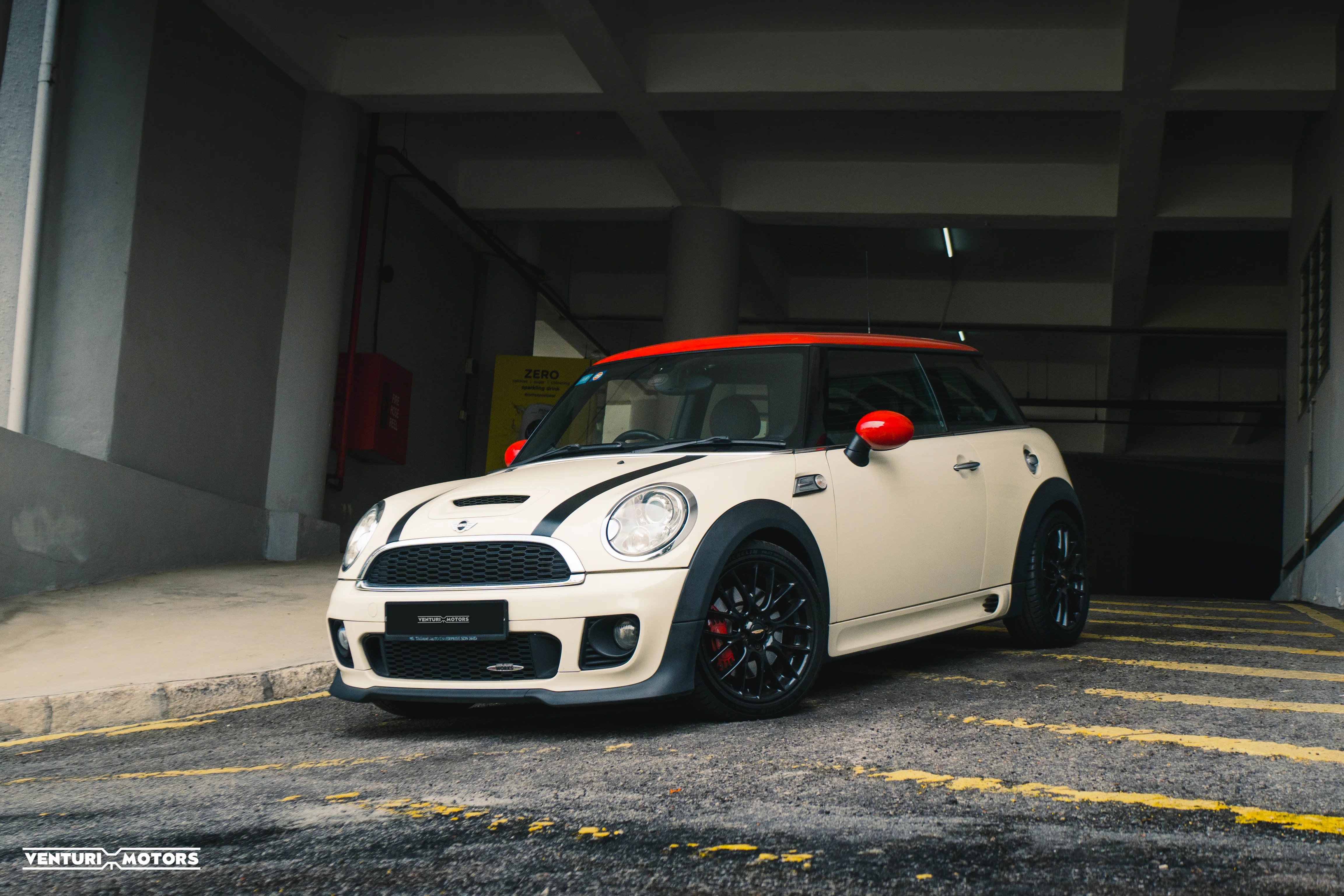 2012 MINI R56 John Cooper Works
