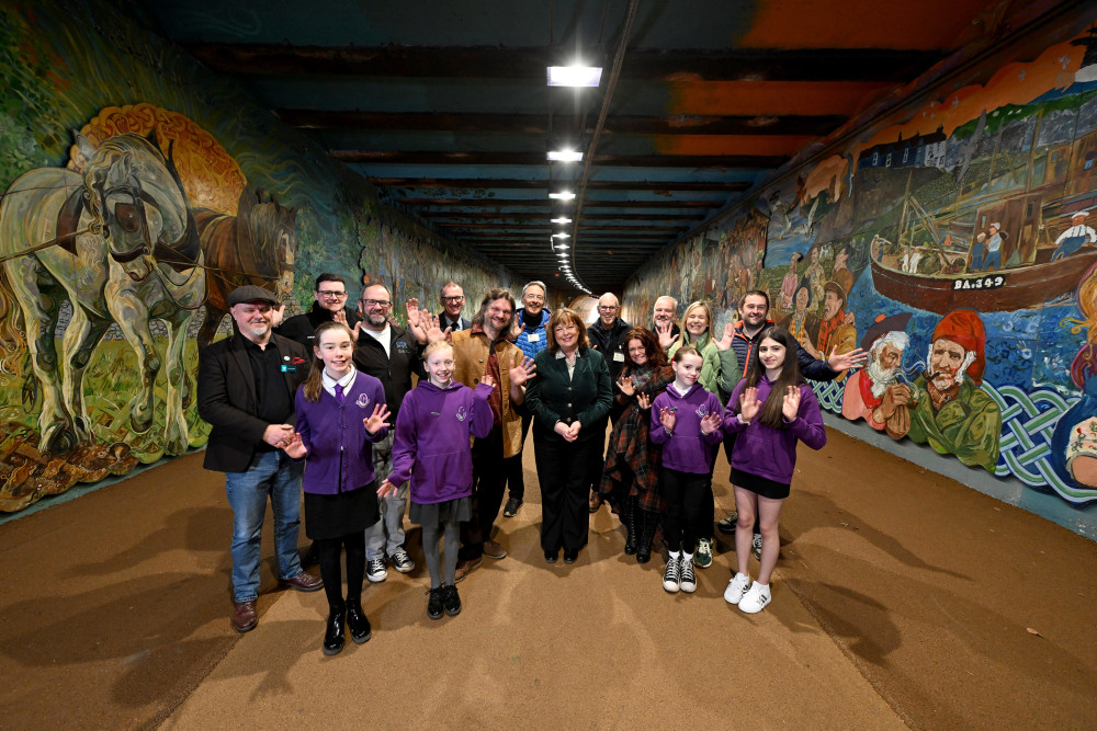 a group of school students from Doonfoot Primary in the Alloway Tunnel