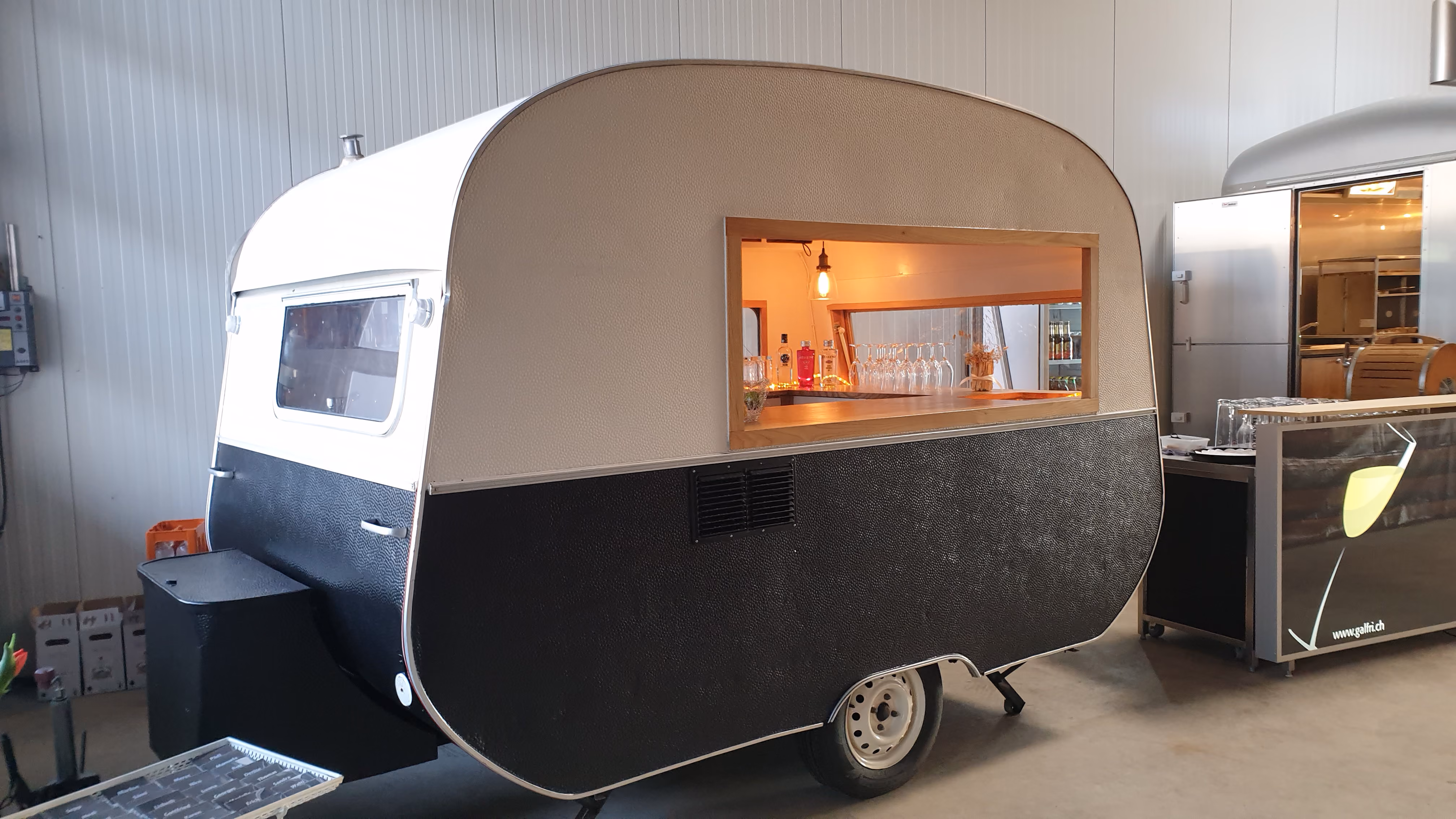 GALFRI's Caravan-Bar
