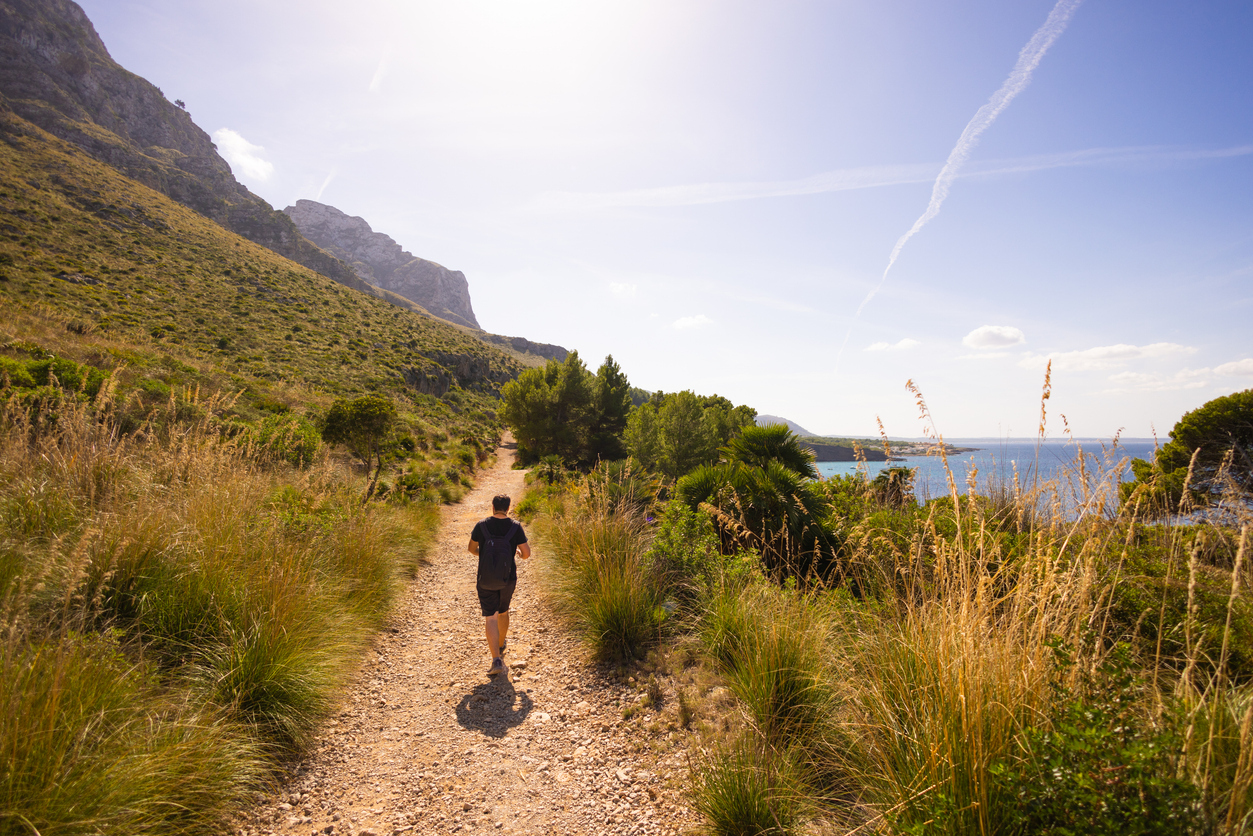 Mallorca in Motion: Hiking and Running Clubs on the Island - View Mallorca