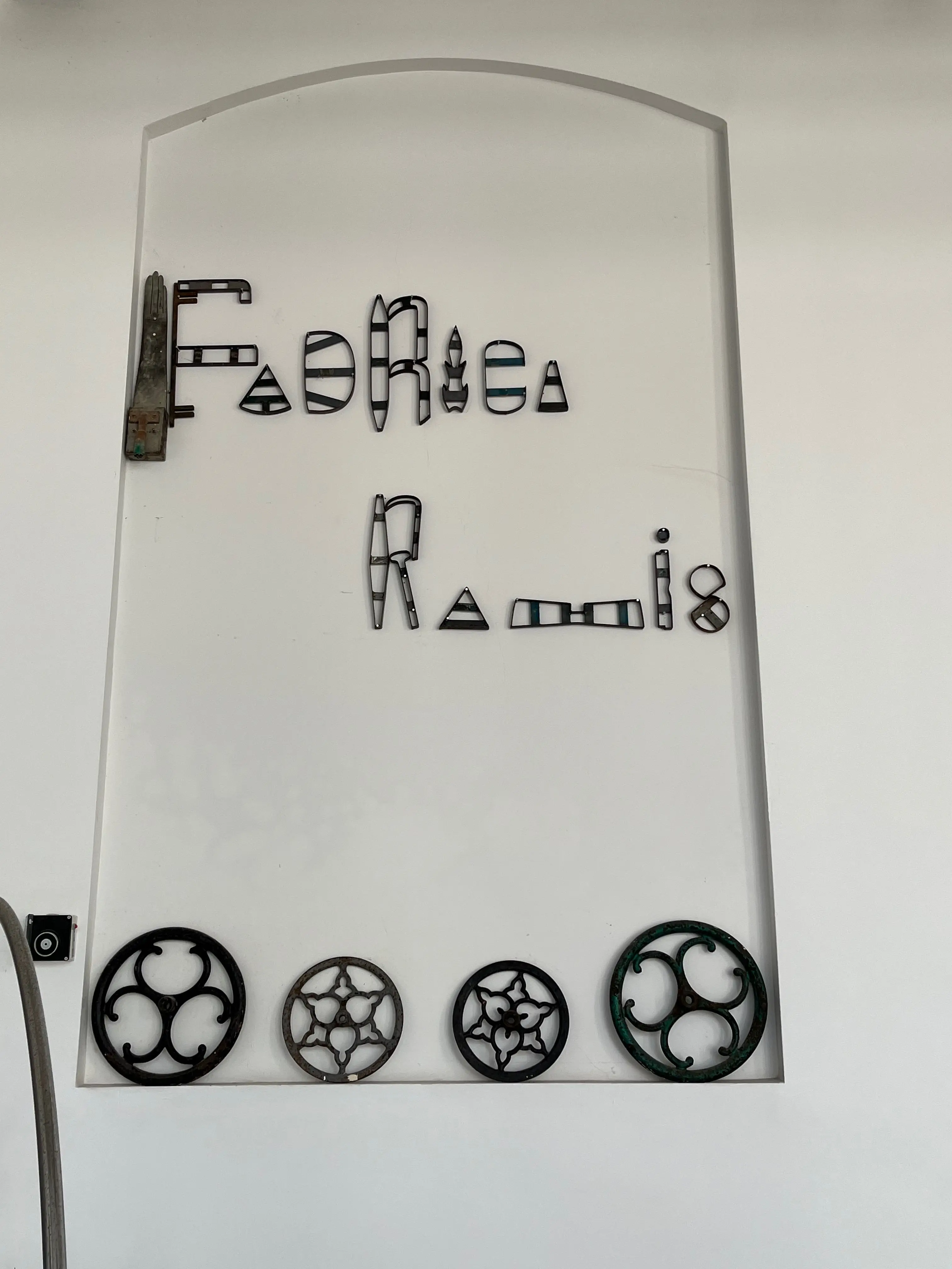 Entryway to the Fabrica Ramis. Above: Juan Ramis & Araceli Iranzo
