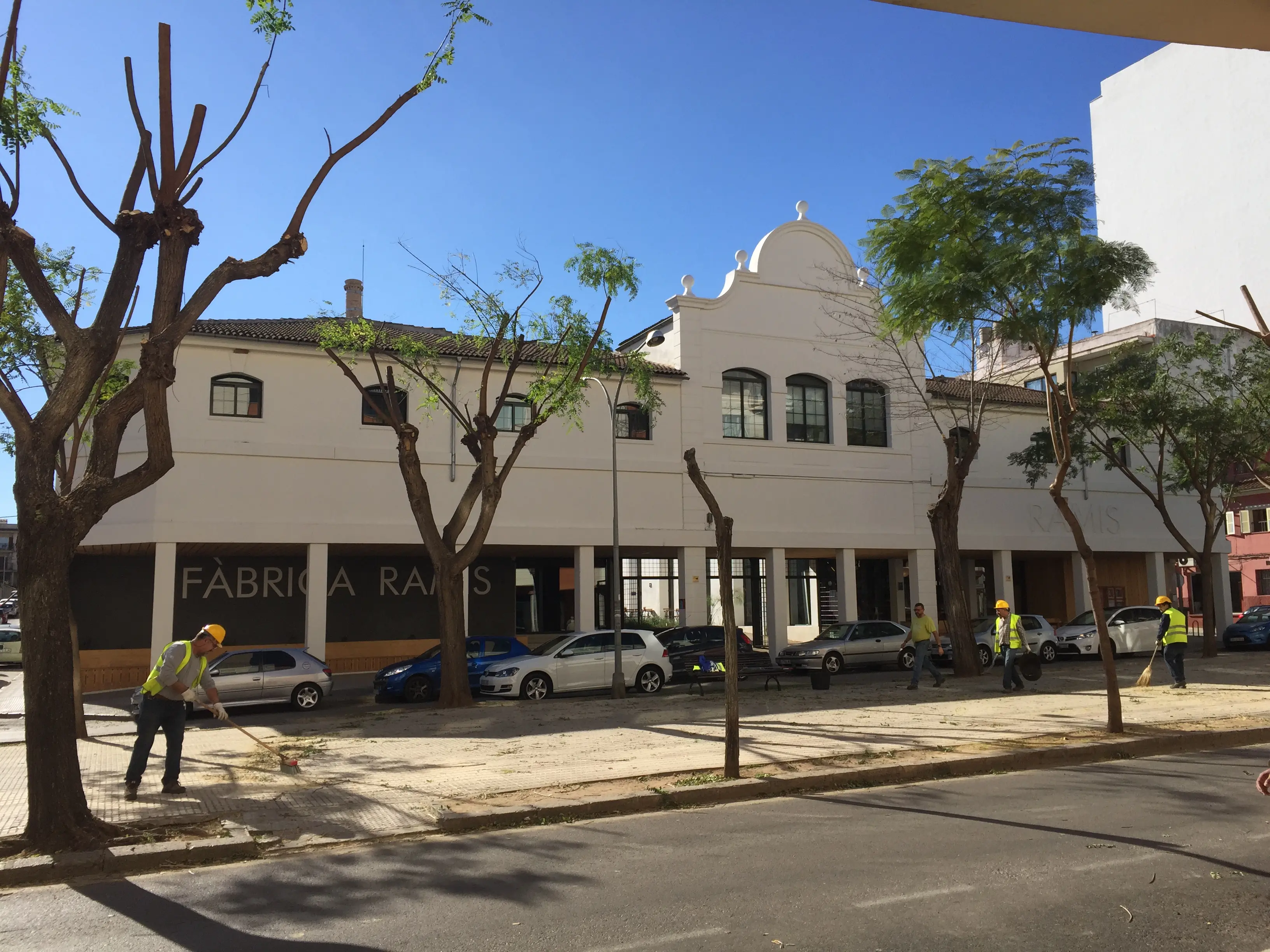 Exterior view of Fabrica Ramis