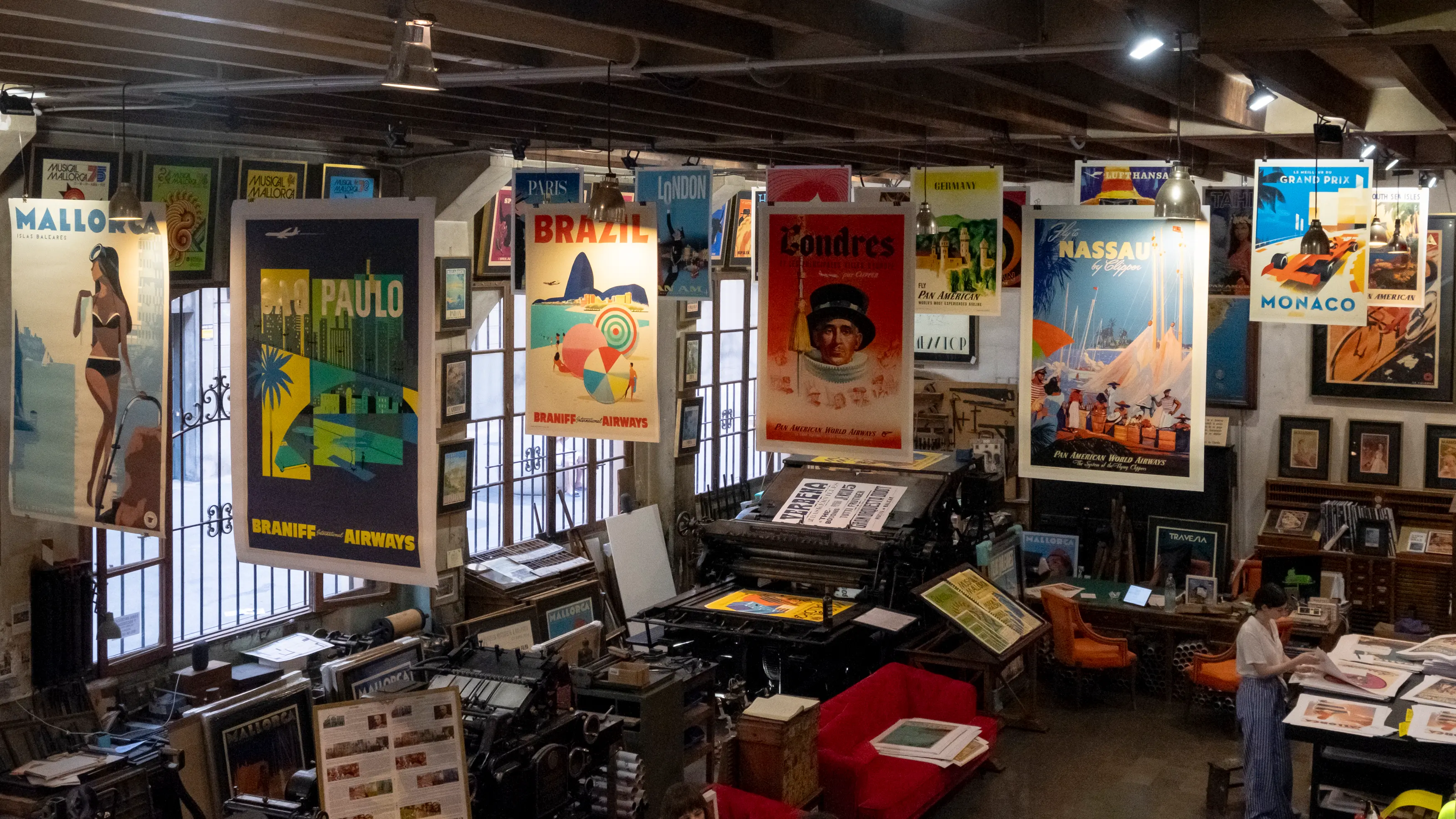 Stick No Bills®: Bringing the Glamour Back Into Your Travel - View Mallorca