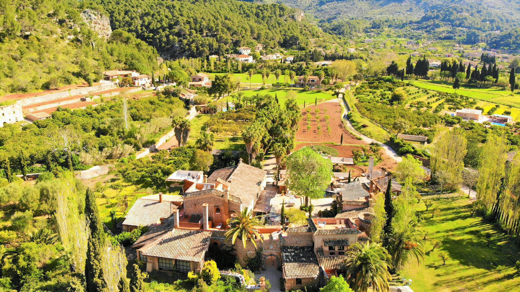 Aerial view of Ca N'ai