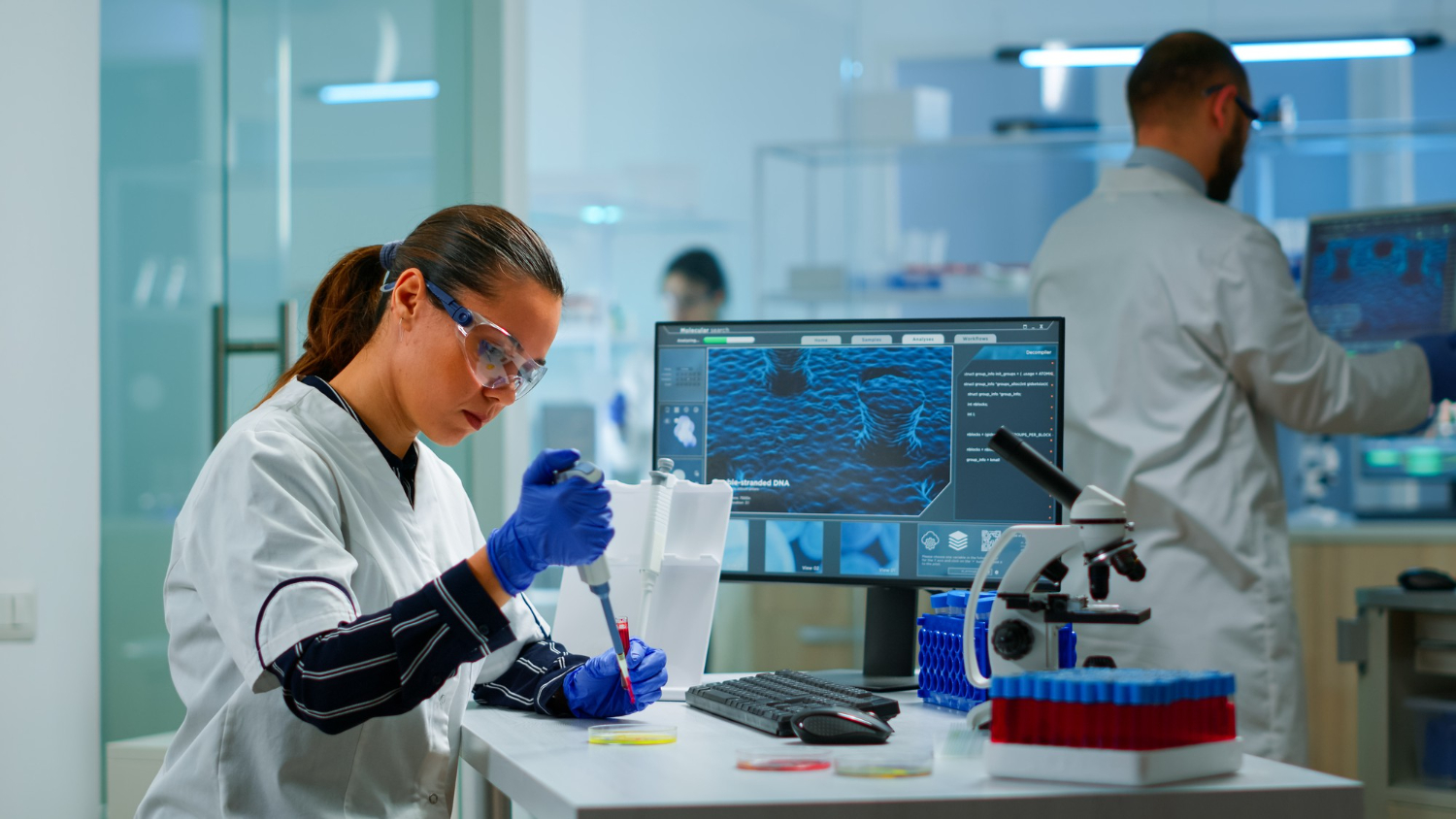 Pharm research laboratory with scientists; Image by DCStudio on Freepik