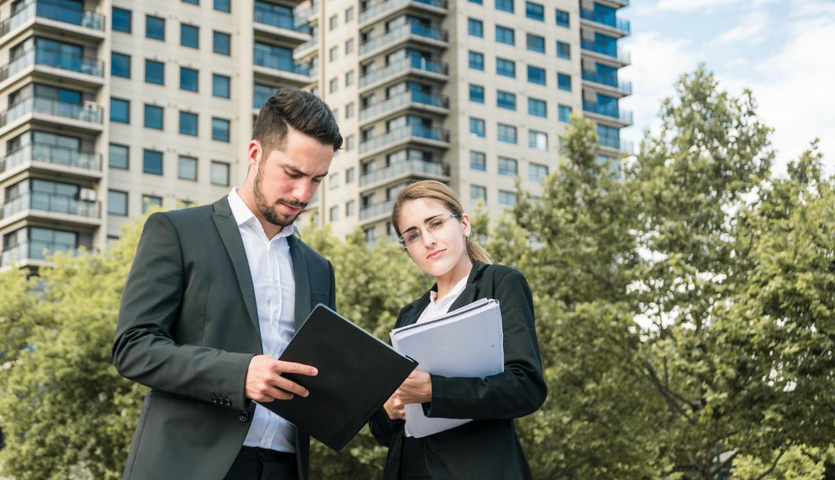 Buying & Selling Property: Legal Obligations Australia Guide