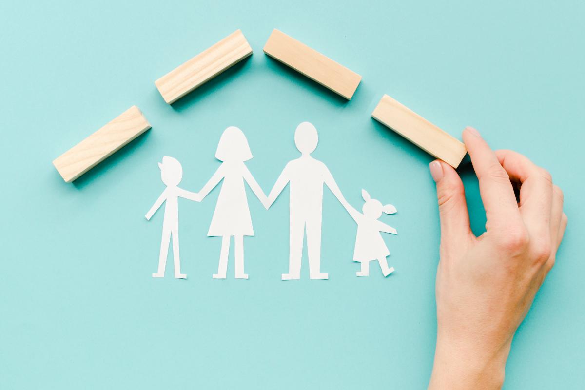 Family Trust Structure: Key Benefits, Risks & Setup