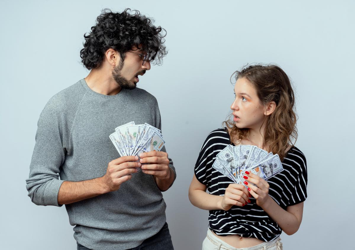How to Hide Money in Divorce? Legal Risks Explained