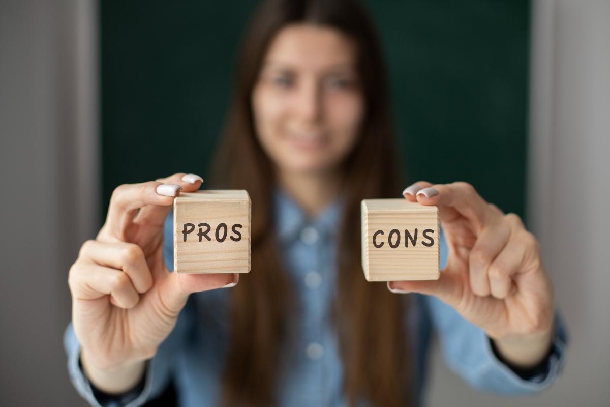 Pros and Cons Sell Without Agent: Legal Risks Explained