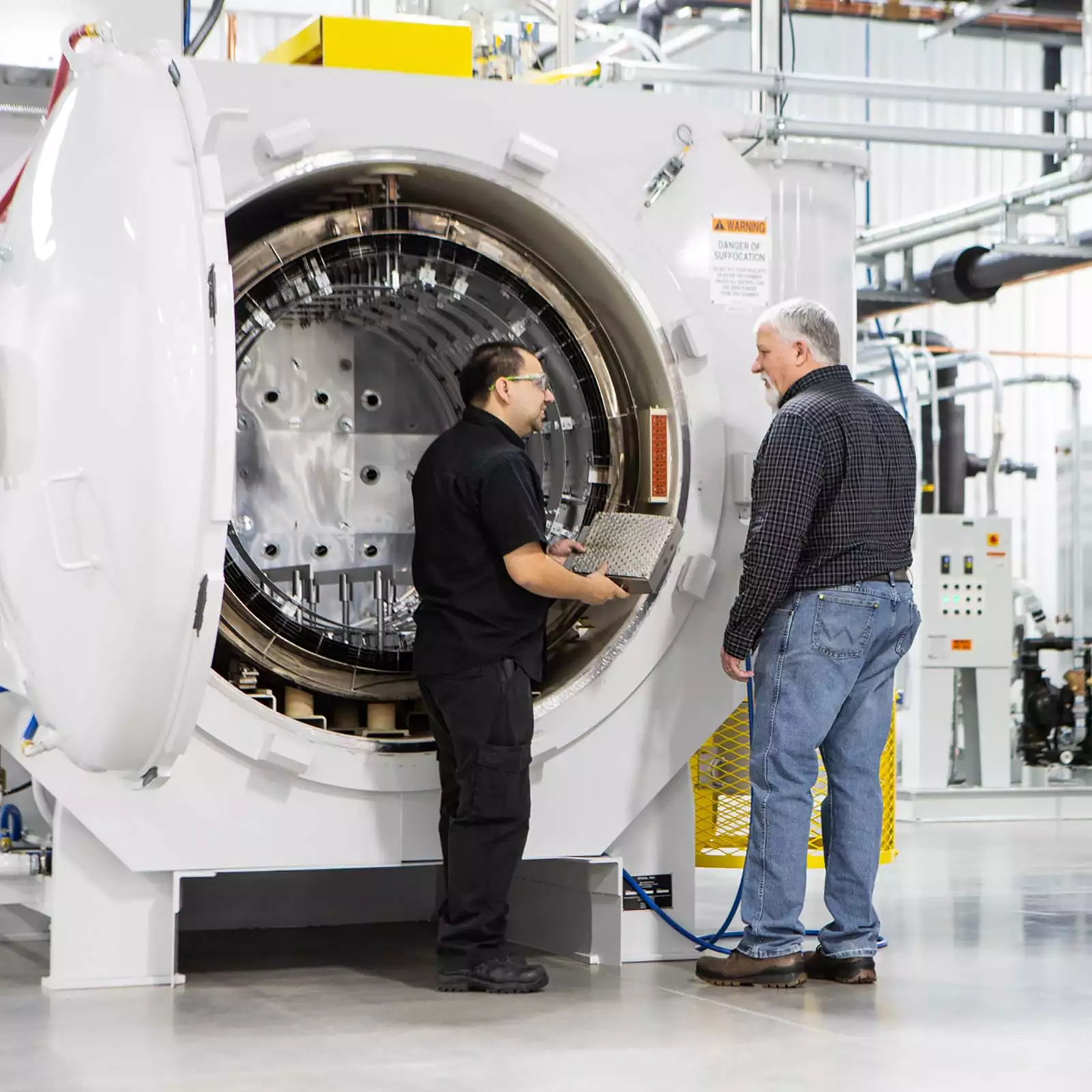 Senior Director IT for a „German Mittelstand“ Hidden Champion in the Electrical Manufacturing Sector