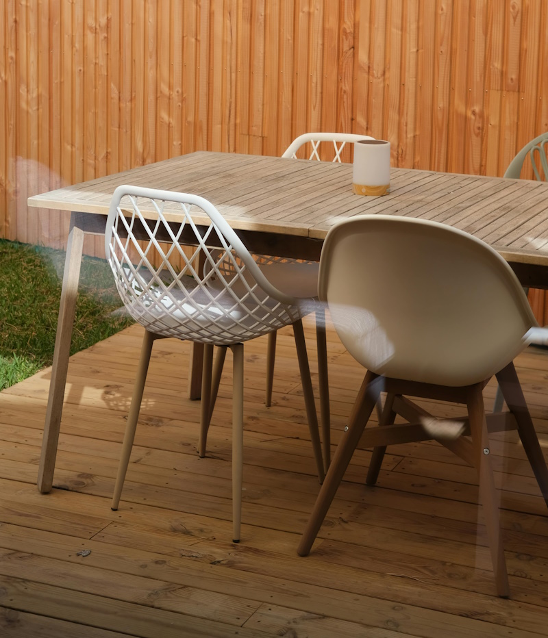 Cleaned decking with table and chairs