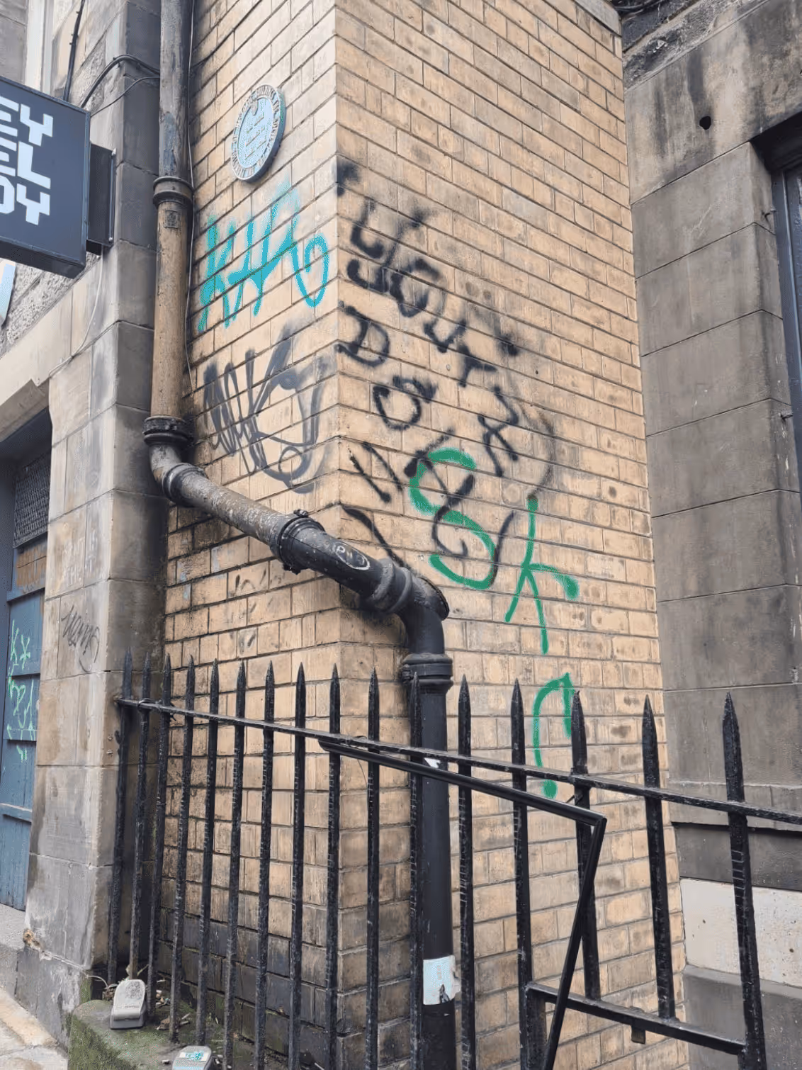 graffiti wall