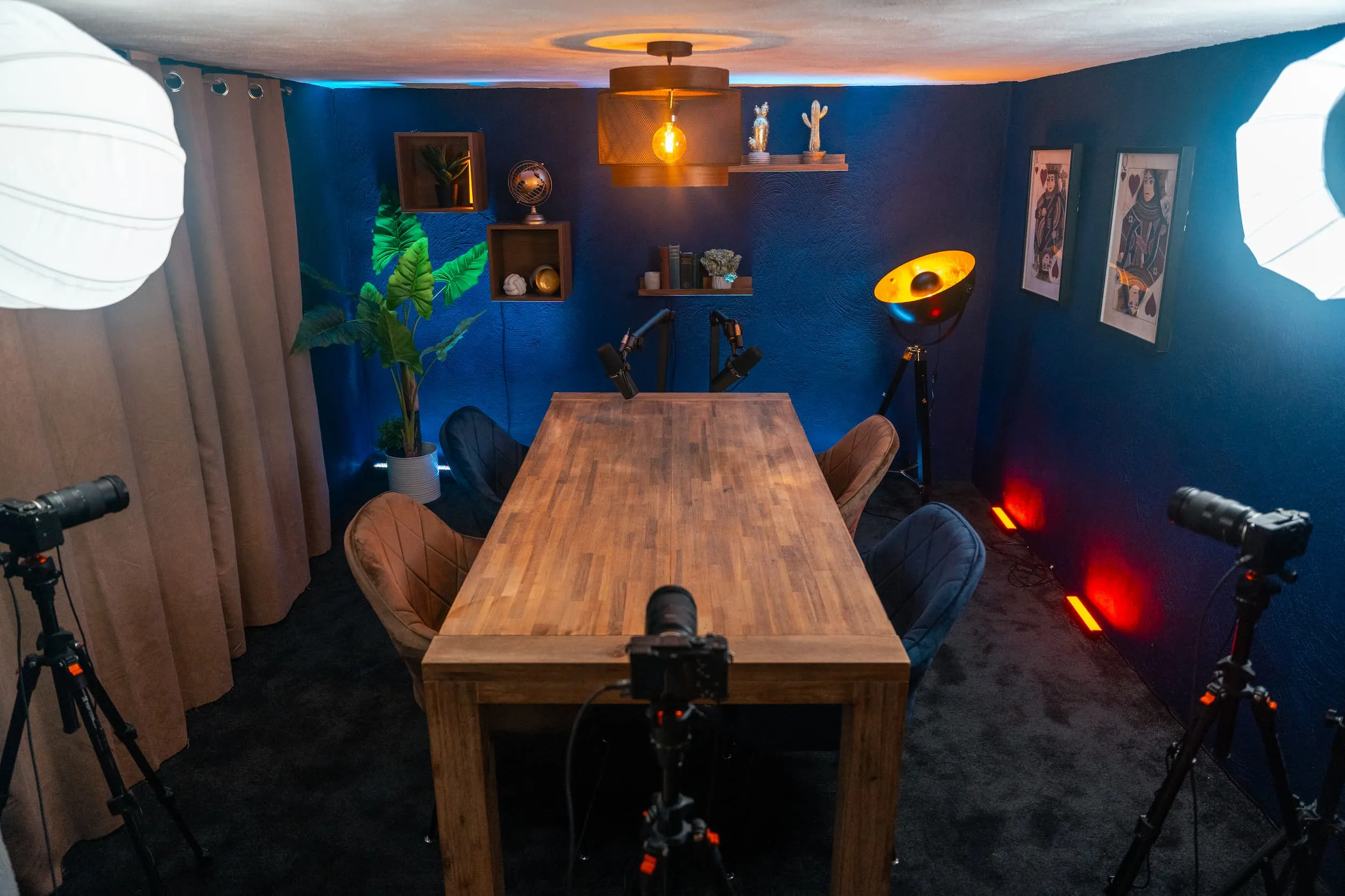 cast-me-studio-overview